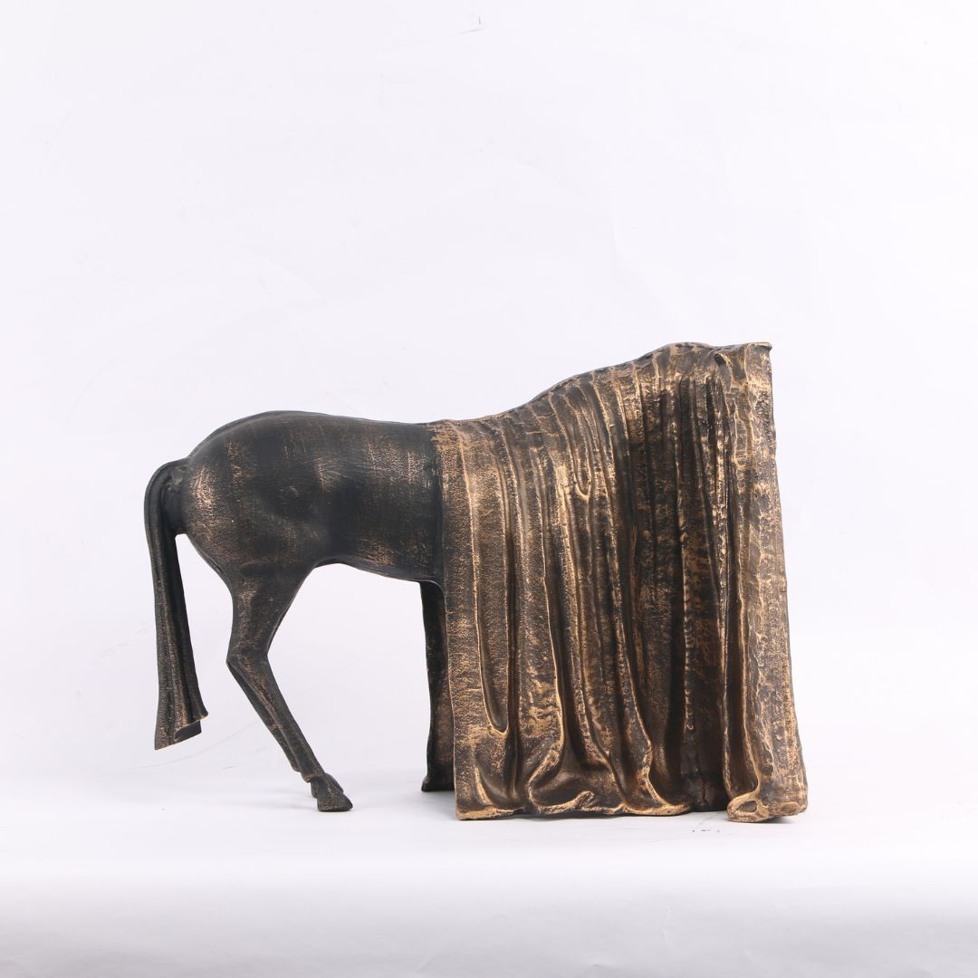 Pre-order 15 Days Delivery Veiled Horse Sculpture KA5104 -  Home Decor Figurines - ebarza Furniture UAE | Shop Modern Furniture in Abu Dhabi & Dubai - مفروشات ايبازرا في الامارات | تسوق اثاث عصري وديكورات مميزة في دبي وابوظبي