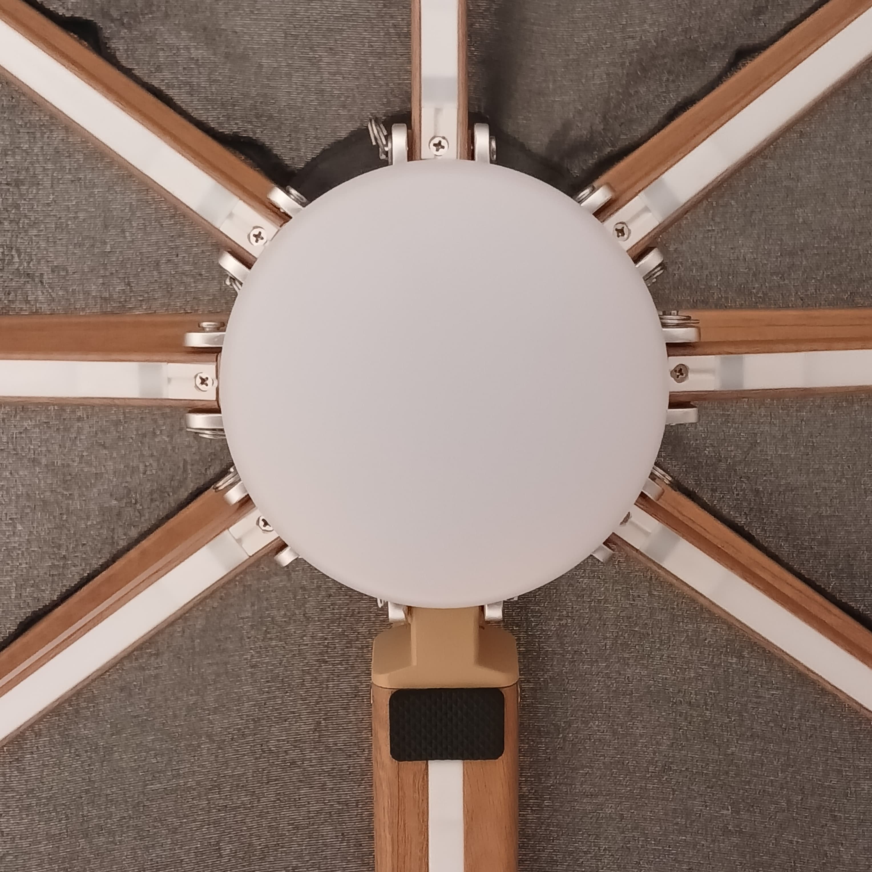 Opal Cantilever Umbrella With Base DC-LUP-117 / DC-BC-136 -  Outdoor Umbrellas - ebarza Furniture UAE | Shop Modern Furniture in Abu Dhabi & Dubai - مفروشات ايبازرا في الامارات | تسوق اثاث عصري وديكورات مميزة في دبي وابوظبي