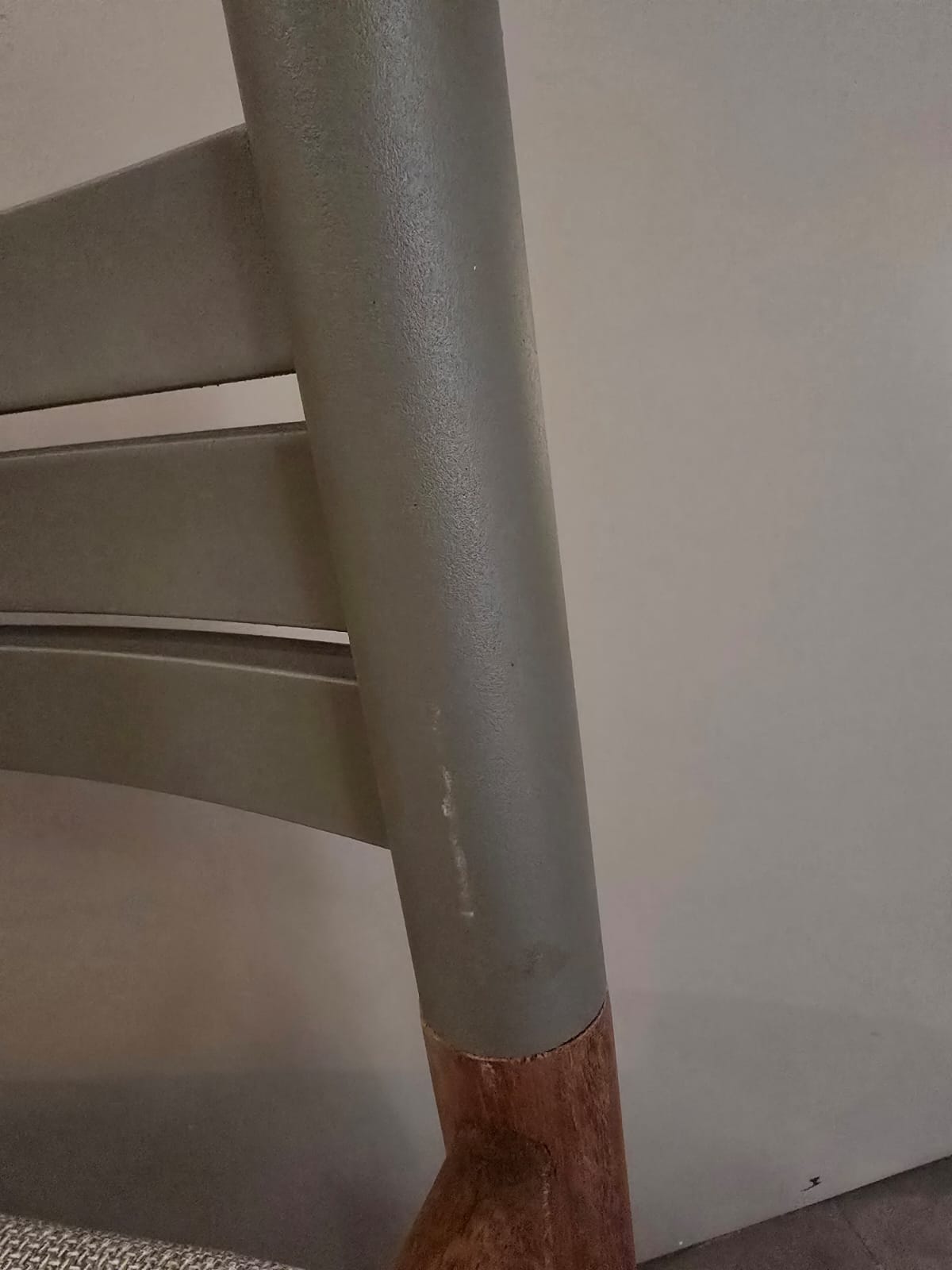 Display Item - ALCON Dining CHAIR ALB-DC-001 - NAKHEEL -  DISPLAY ITEM - ebarza Furniture UAE | Shop Modern Furniture in Abu Dhabi & Dubai - مفروشات ايبازرا في الامارات | تسوق اثاث عصري وديكورات مميزة في دبي وابوظبي