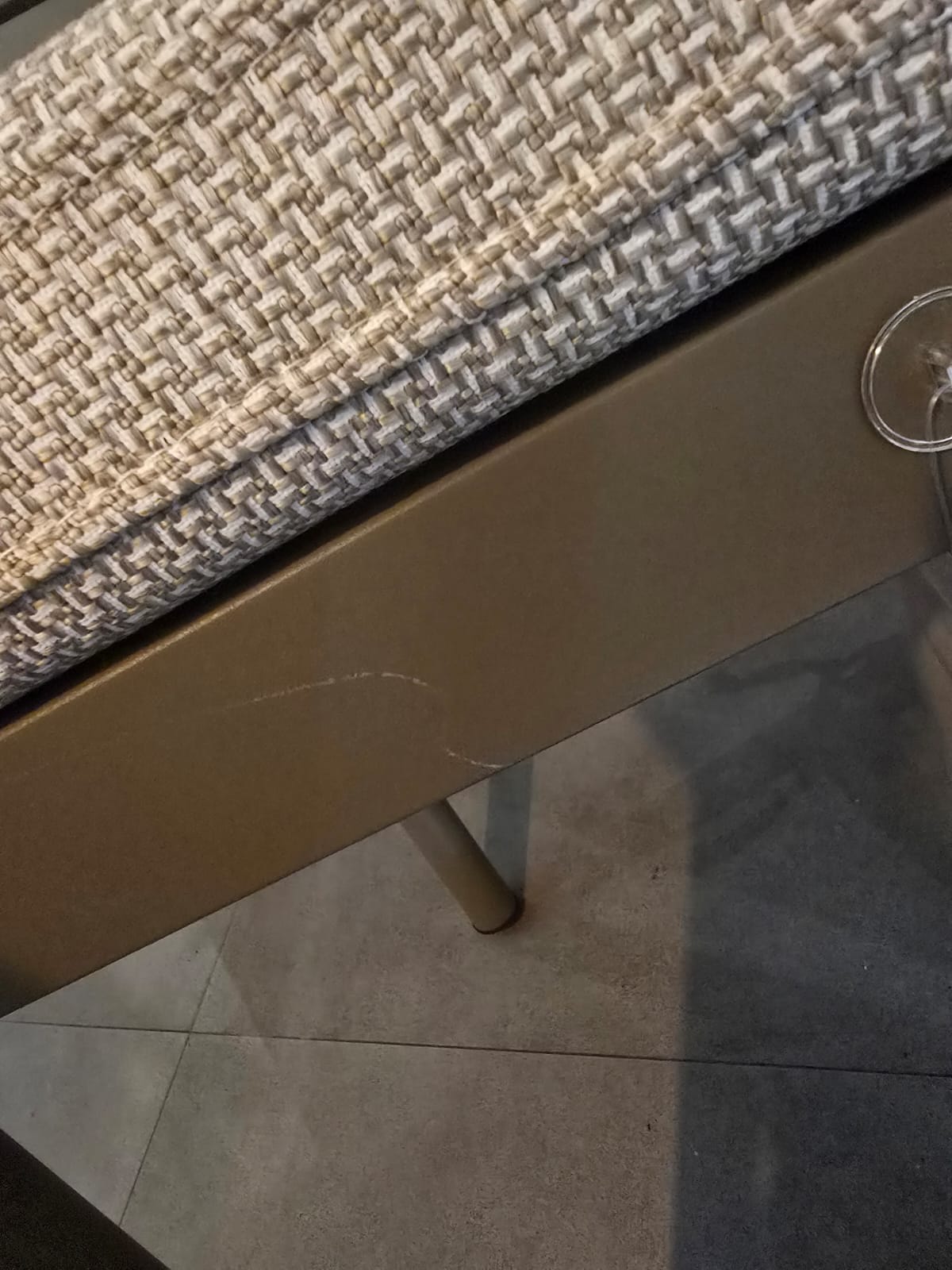 Display Item - ALCON Dining CHAIR ALB-DC-001 - NAKHEEL -  DISPLAY ITEM - ebarza Furniture UAE | Shop Modern Furniture in Abu Dhabi & Dubai - مفروشات ايبازرا في الامارات | تسوق اثاث عصري وديكورات مميزة في دبي وابوظبي