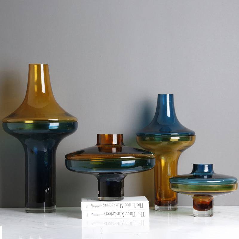 Amber & Blue Glass Vase FL-Zs254C -  Vases | مزهرية زجاجية عنبر وزرقاء - ebarza Furniture UAE | Shop Modern Furniture in Abu Dhabi & Dubai - مفروشات ايبازرا في الامارات | تسوق اثاث عصري وديكورات مميزة في دبي وابوظبي