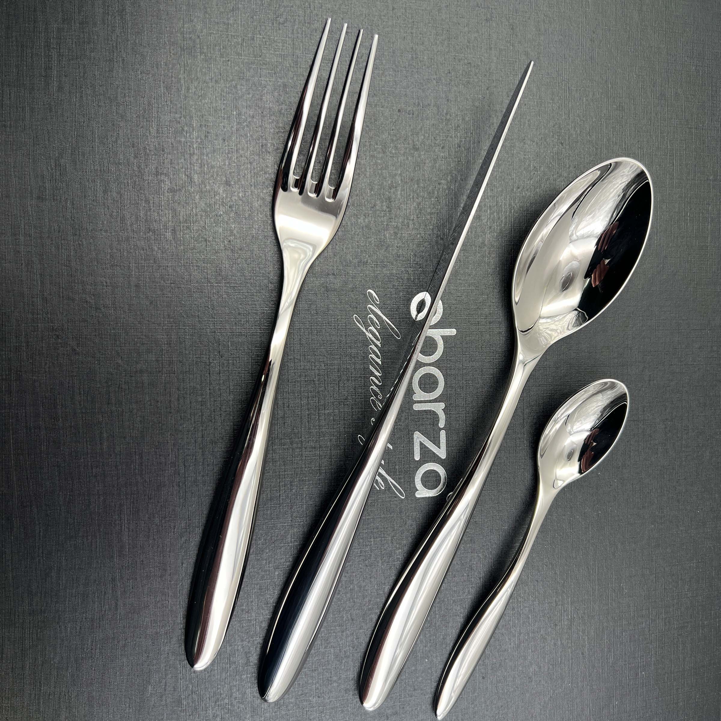 Arza Set of 24 pcs Mirror Silver Cutlery Set  8091 -  Cutlery Sets - ebarza Furniture UAE | Shop Modern Furniture in Abu Dhabi & Dubai - مفروشات ايبازرا في الامارات | تسوق اثاث عصري وديكورات مميزة في دبي وابوظبي
