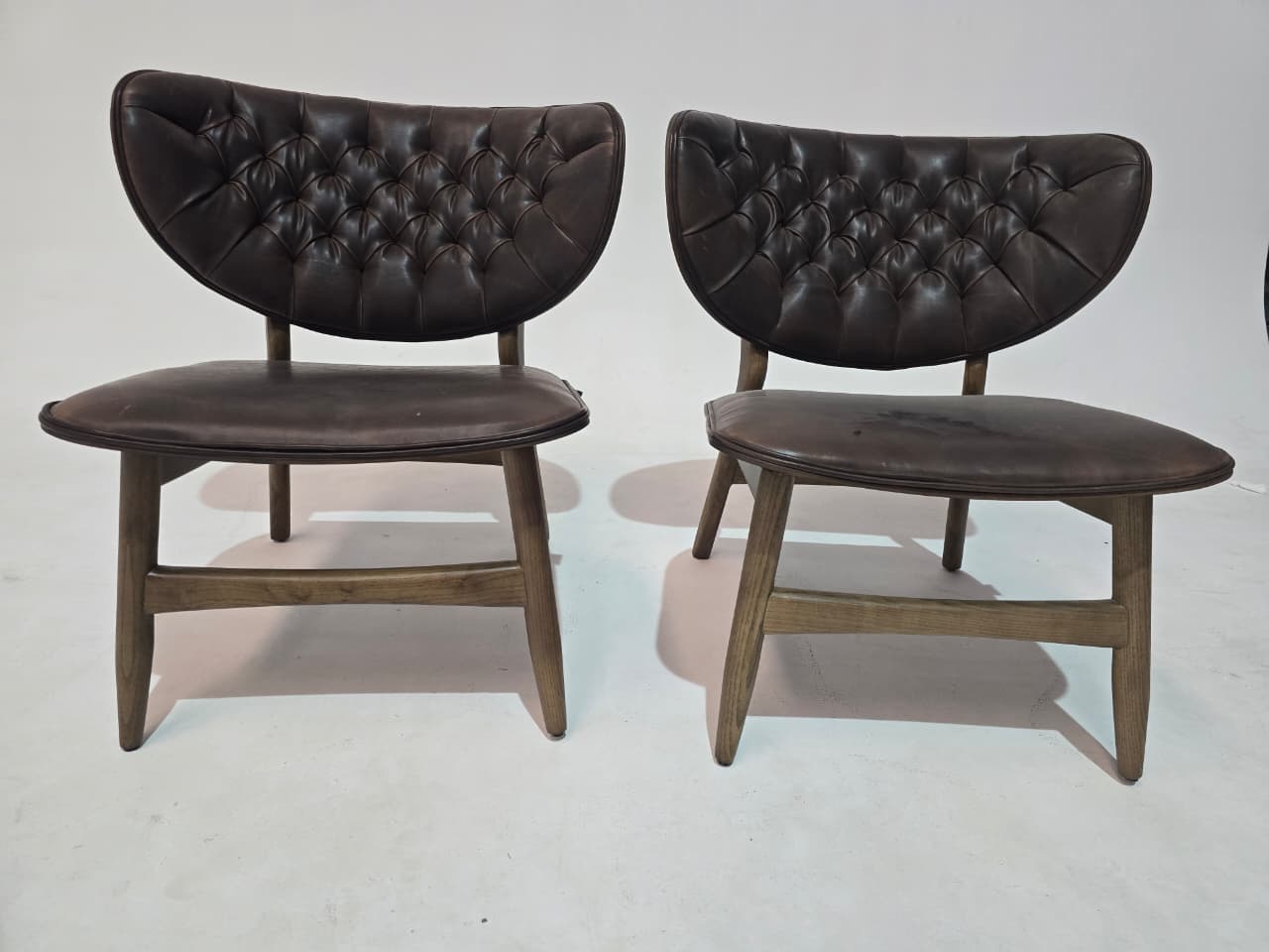 Vintage brown Flora Lounge Chair by OZZO, displayed as-is with pull-up leather upholstery and a stylish, retro design.