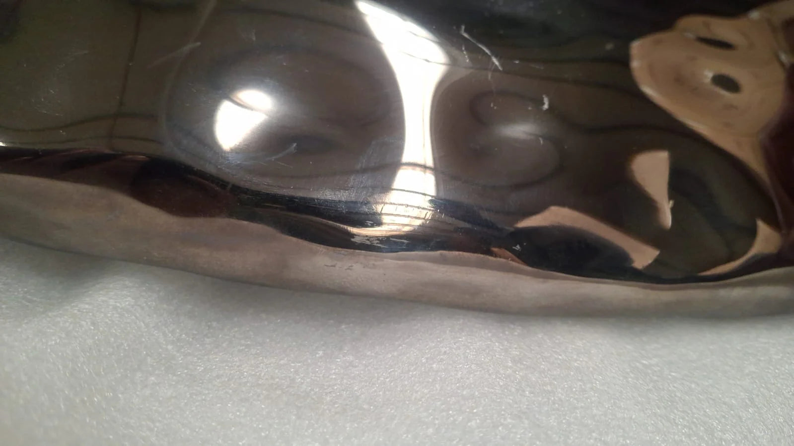 AS IS - Hand Crafted Specular Color Stainless Steel Artwork BJ-NEWSTYLE-2/20240040 -  DISPLAY ITEM - ebarza Furniture UAE | Shop Modern Furniture in Abu Dhabi & Dubai - مفروشات ايبازرا في الامارات | تسوق اثاث عصري وديكورات مميزة في دبي وابوظبي