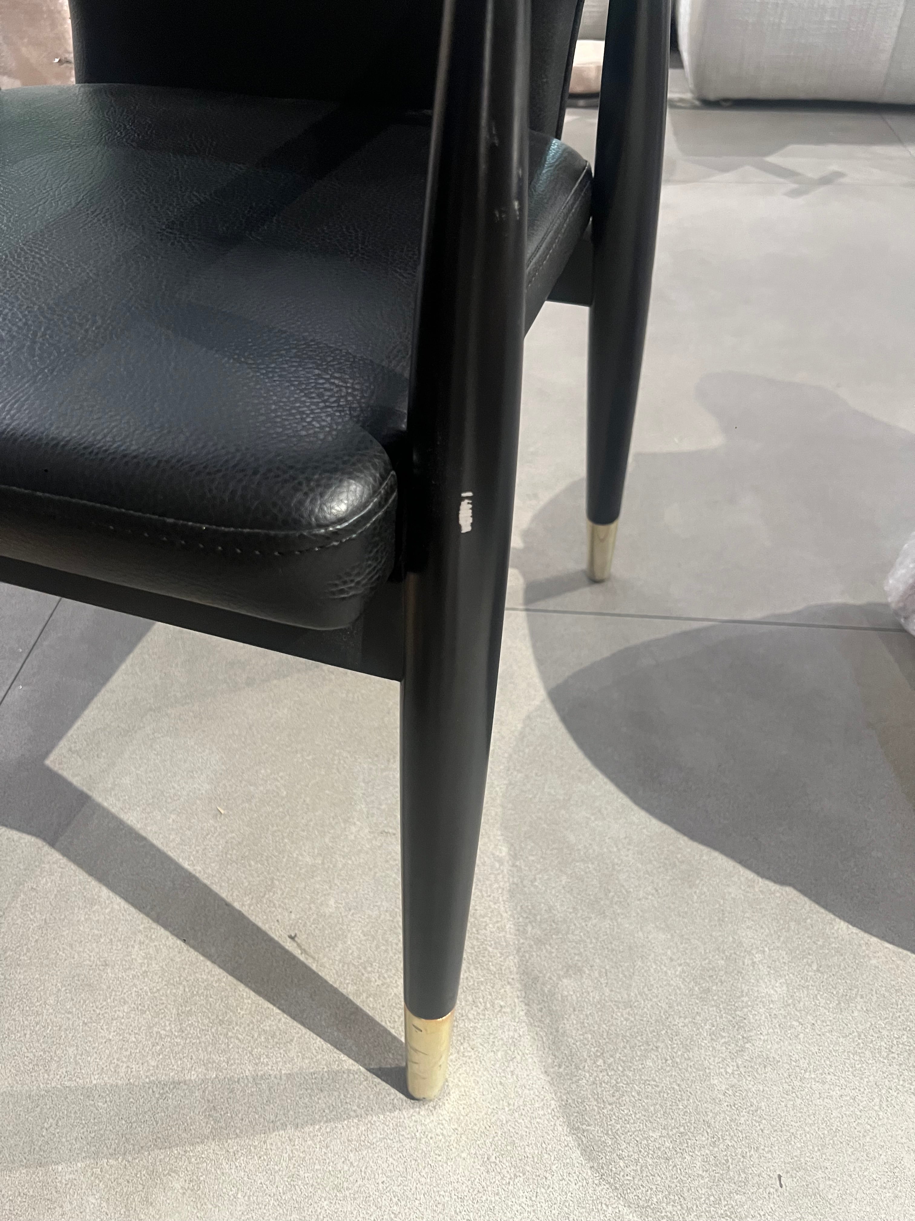 As Is - Malibu Black Chair Mal001 -  DISPLAY ITEM - ebarza Furniture UAE | Shop Modern Furniture in Abu Dhabi & Dubai - مفروشات ايبازرا في الامارات | تسوق اثاث عصري وديكورات مميزة في دبي وابوظبي