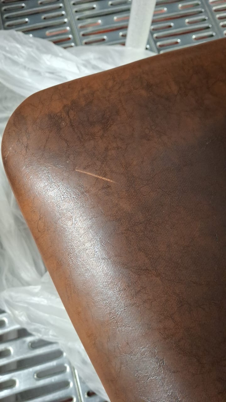 AS IS - Solo Flora Lounge Chair Solo-Vintage Brown -  DISPLAY ITEM - ebarza Furniture UAE | Shop Modern Furniture in Abu Dhabi & Dubai - مفروشات ايبازرا في الامارات | تسوق اثاث عصري وديكورات مميزة في دبي وابوظبي