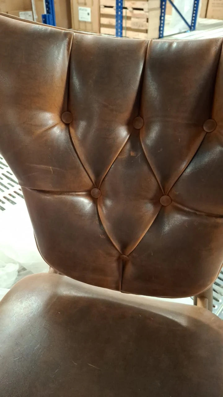 AS IS - Solo Flora Lounge Chair Solo-Vintage Brown -  DISPLAY ITEM - ebarza Furniture UAE | Shop Modern Furniture in Abu Dhabi & Dubai - مفروشات ايبازرا في الامارات | تسوق اثاث عصري وديكورات مميزة في دبي وابوظبي