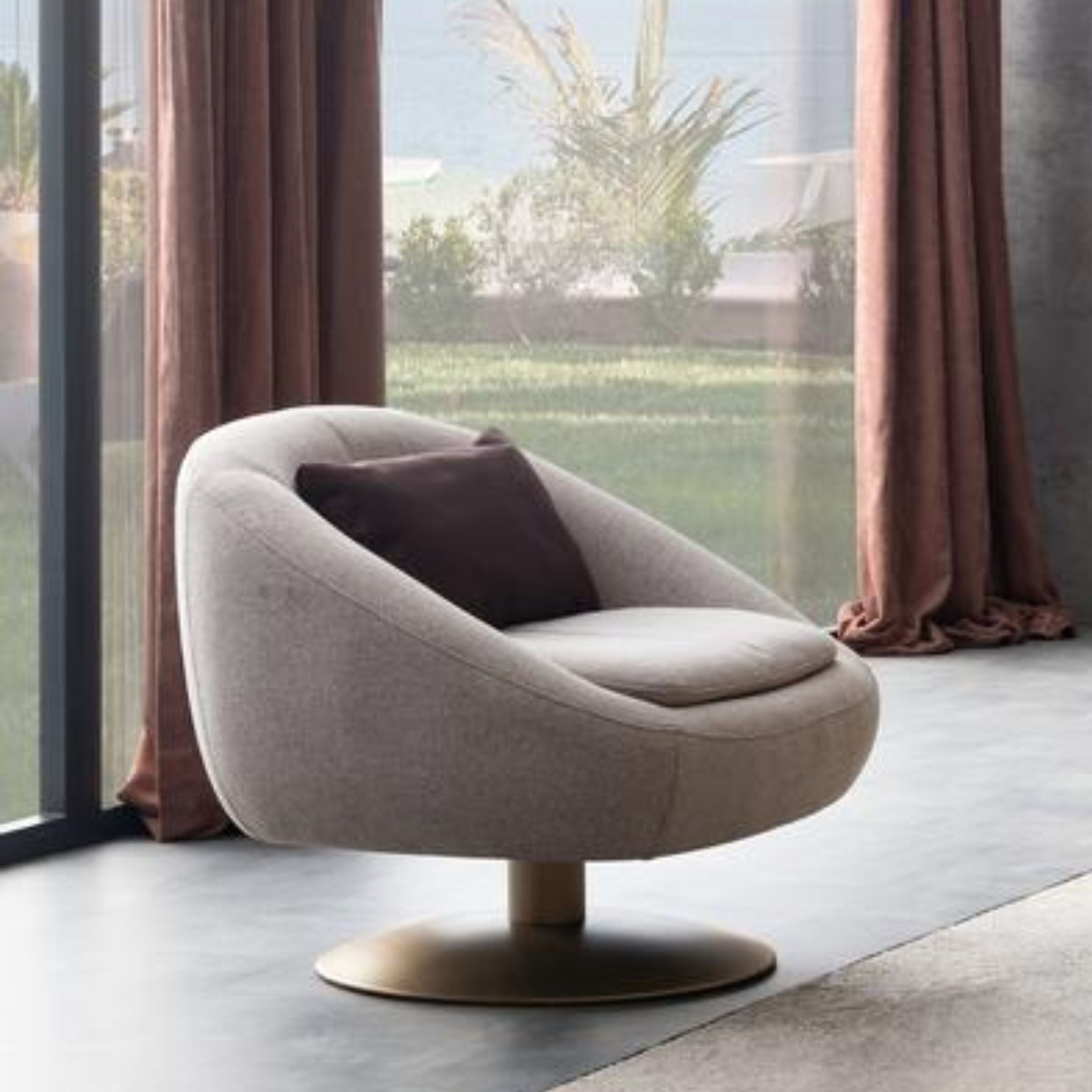 AS IS - Wagon Lounge Chair Orxwgn-Lc -  DISPLAY ITEM - ebarza Furniture UAE | Shop Modern Furniture in Abu Dhabi & Dubai - مفروشات ايبازرا في الامارات | تسوق اثاث عصري وديكورات مميزة في دبي وابوظبي