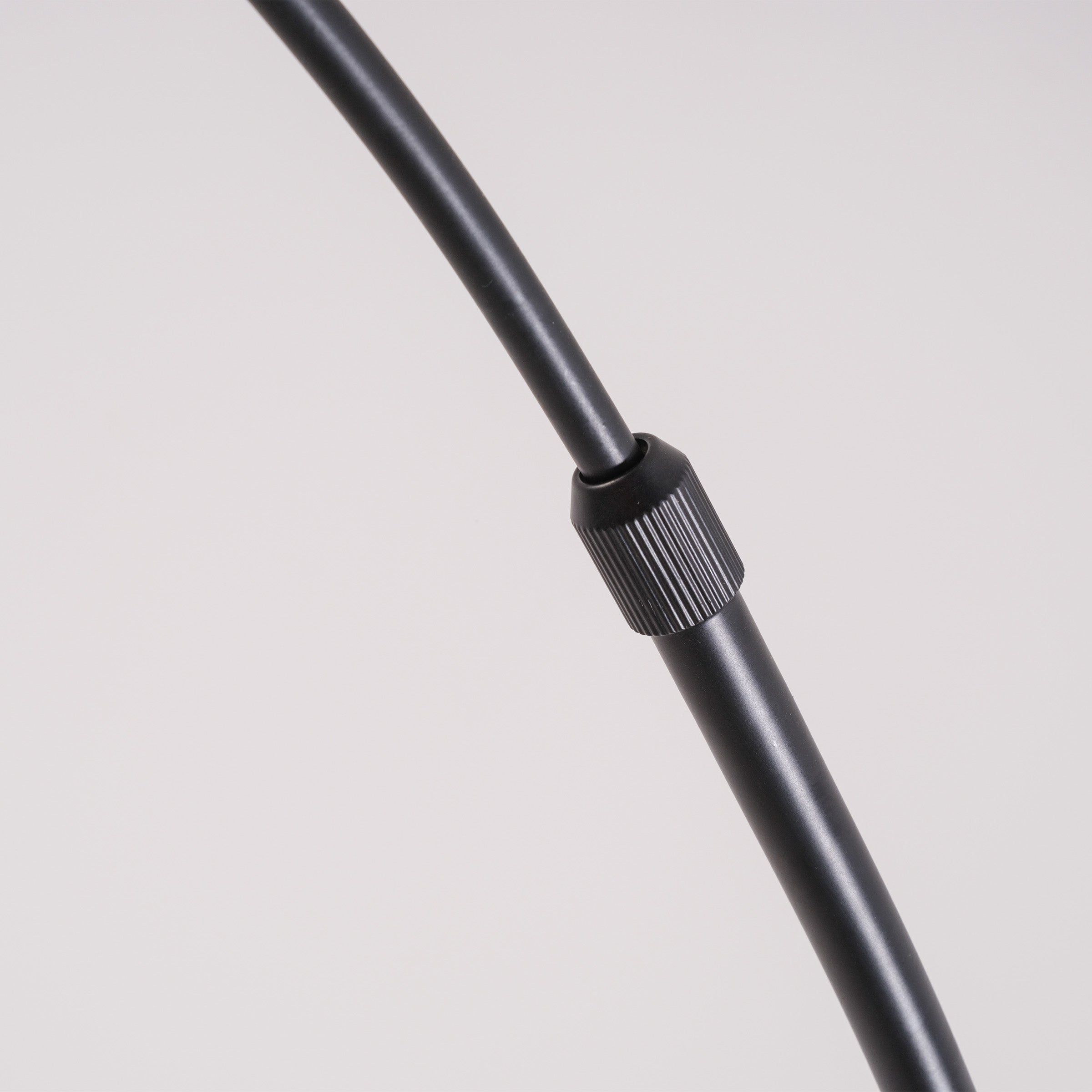 BEACON Aurora Arc Floor Lamp CY-TD-1058 with sleek curved design and modern lighting for living room or office space.