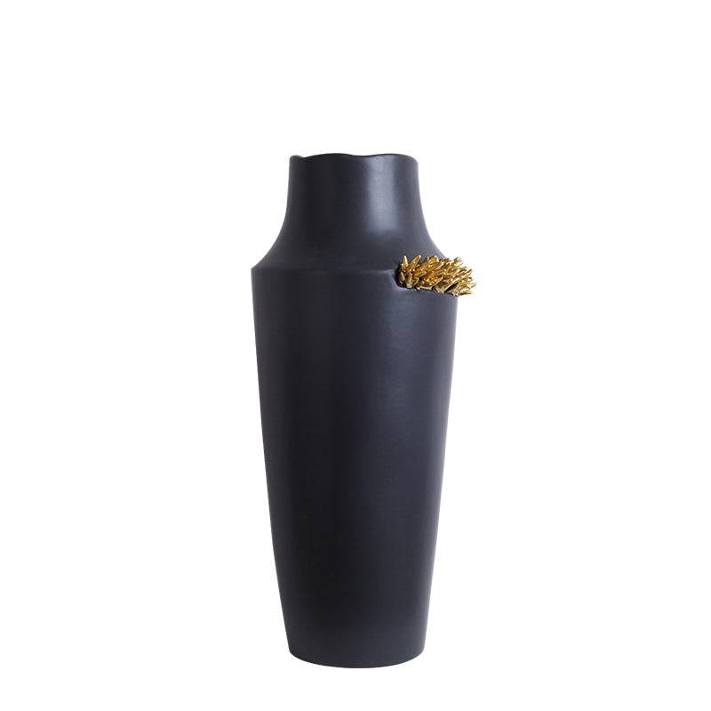Black And Thorn Ceramics Vase Fa-D21032A -  Vases | مزهرية من السيراميك الأسود والشائك - ebarza Furniture UAE | Shop Modern Furniture in Abu Dhabi & Dubai - مفروشات ايبازرا في الامارات | تسوق اثاث عصري وديكورات مميزة في دبي وابوظبي