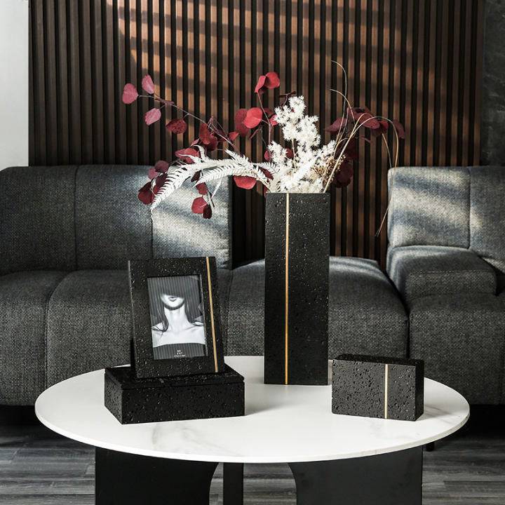 Black Stone Vase  -B Fb-T2022B -  Vases | مزهرية من الحجر الأسود - ebarza Furniture UAE | Shop Modern Furniture in Abu Dhabi & Dubai - مفروشات ايبازرا في الامارات | تسوق اثاث عصري وديكورات مميزة في دبي وابوظبي