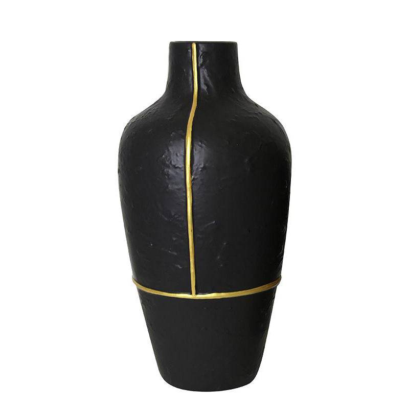 Black Vase With Gold Thread-A Fa-D1956A -  Vases | مزهرية سوداء بخيط ذهبي - ebarza Furniture UAE | Shop Modern Furniture in Abu Dhabi & Dubai - مفروشات ايبازرا في الامارات | تسوق اثاث عصري وديكورات مميزة في دبي وابوظبي
