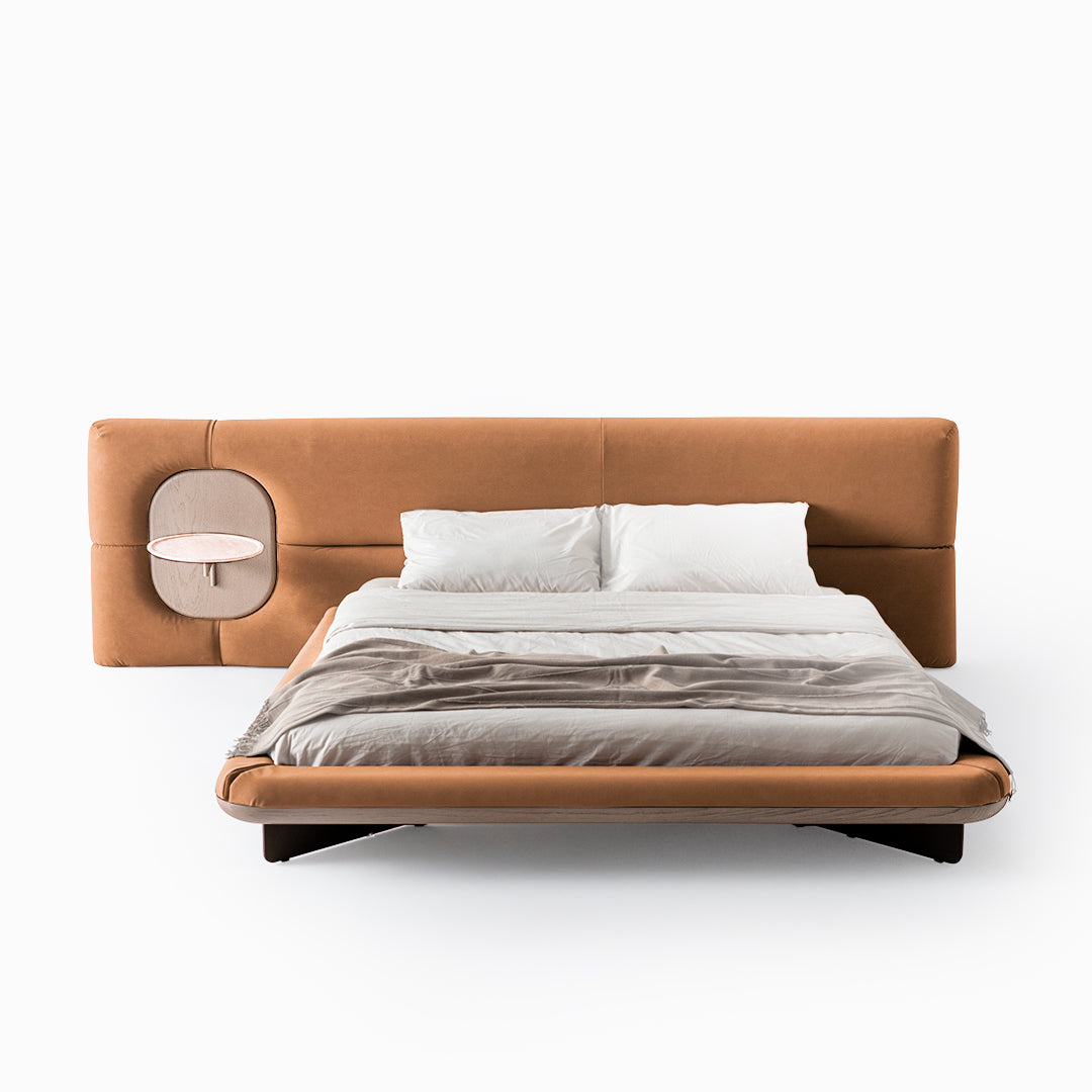 HOMAGE KOLTUK Bold Bedstead 180 cm in modern design with sturdy frame and sleek finish, ideal for a stylish bedroom setting.