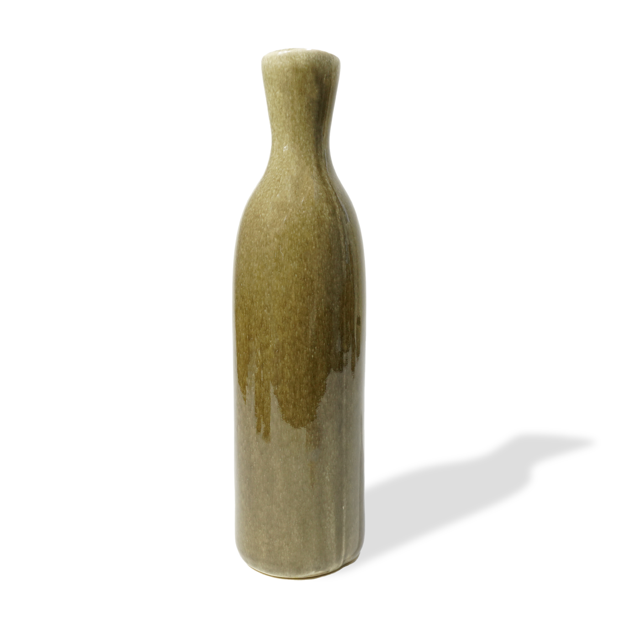 Browny ceramic vase by BEACON, model HZ4027, with a smooth rounded shape and glossy finish for decorative floral displays.