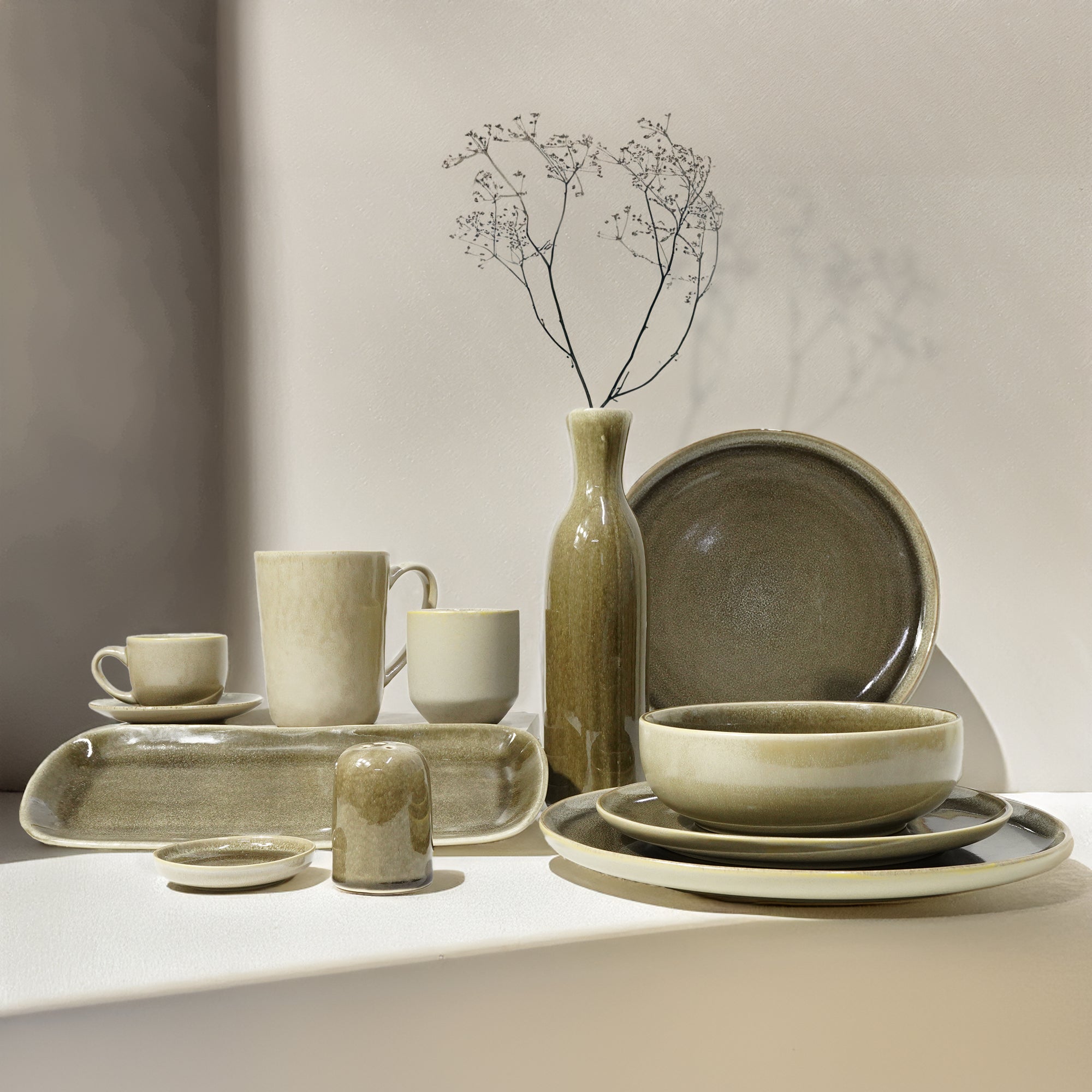 Browny Salad Plate HZ4256 -  Plates - ebarza Furniture UAE | Shop Modern Furniture in Abu Dhabi & Dubai - مفروشات ايبازرا في الامارات | تسوق اثاث عصري وديكورات مميزة في دبي وابوظبي