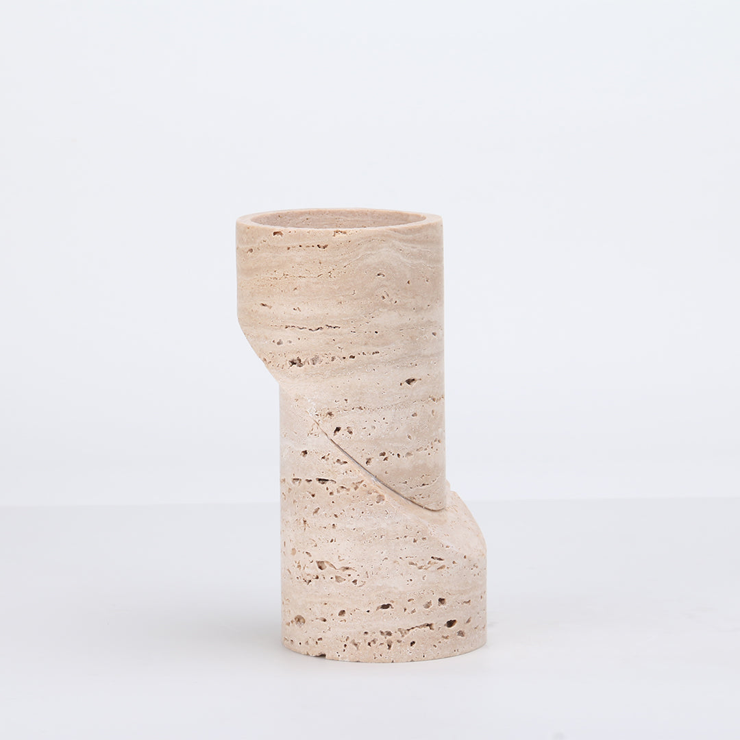 BEACON S KE3004S candle holder, elegant metal design with a wide base and candlestick opening.