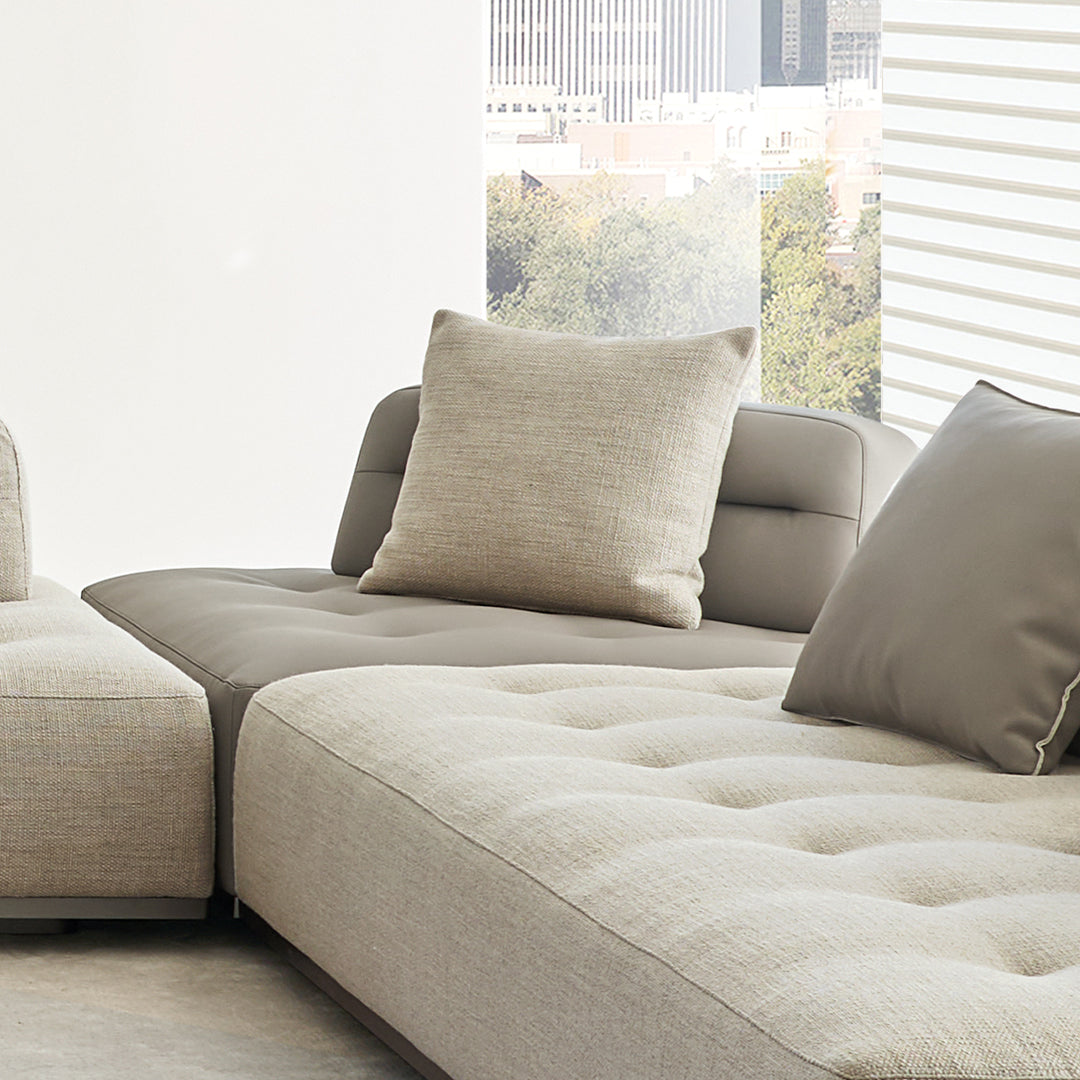 Leather Carmilla single seater sofa module without arm by BEACON, modern sofa with clean design and plush upholstery.