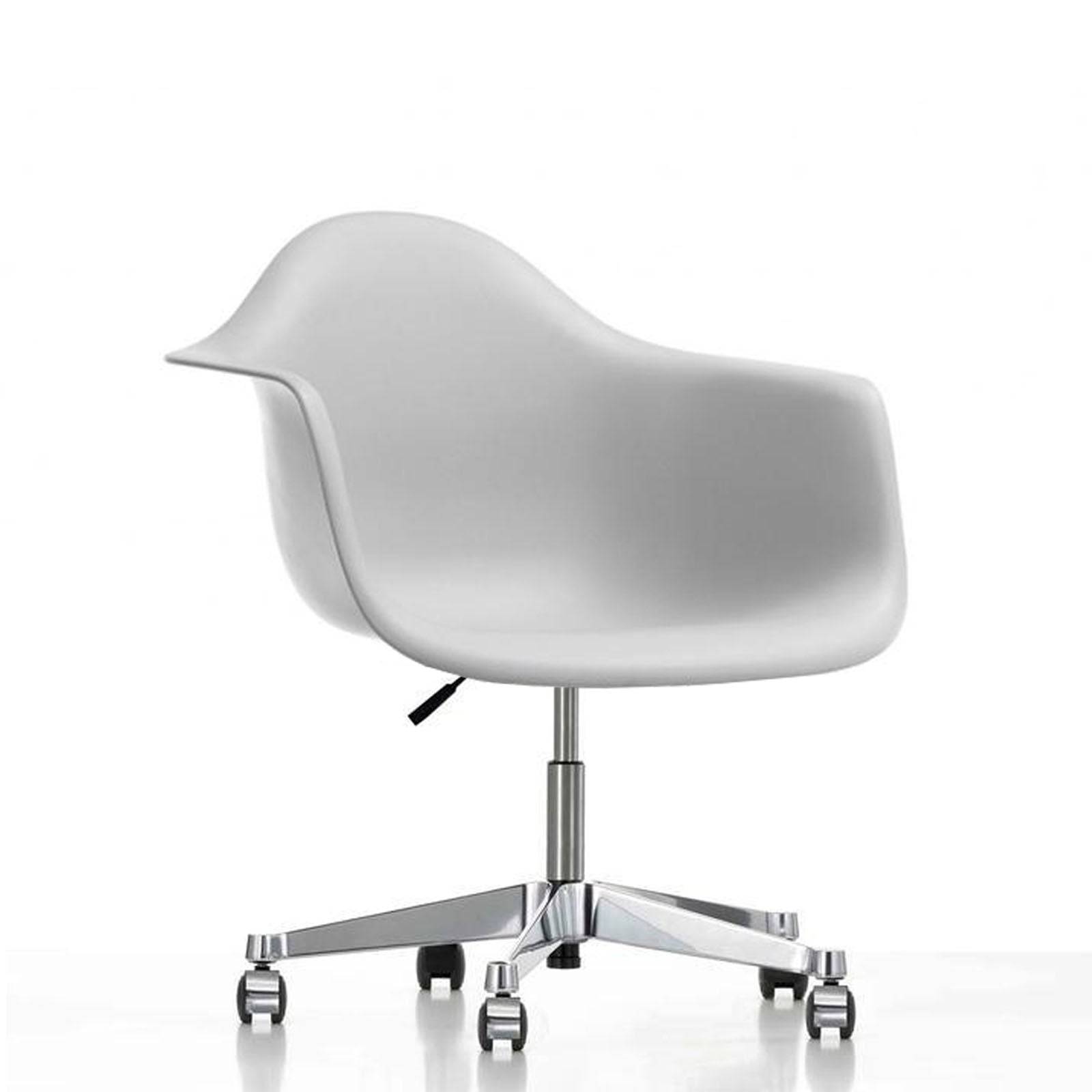 Classic Chair Bp8007Fw-Pb1+S -  Office Chairs | كرسي كلاسيك - ebarza Furniture UAE | Shop Modern Furniture in Abu Dhabi & Dubai - مفروشات ايبازرا في الامارات | تسوق اثاث عصري وديكورات مميزة في دبي وابوظبي