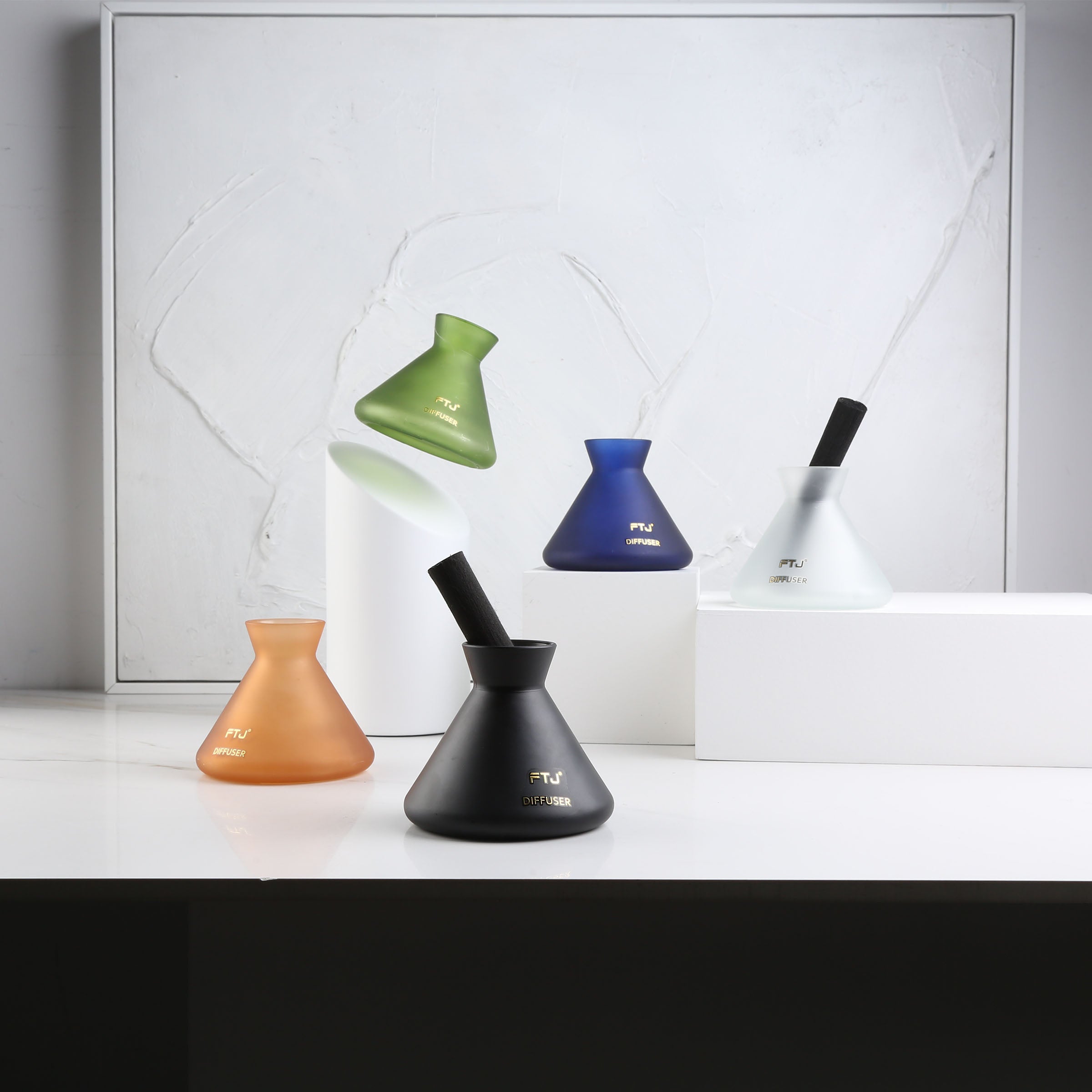 Colorful series- frosted black FD-FTJ036 -  Stick Diffusers - ebarza Furniture UAE | Shop Modern Furniture in Abu Dhabi & Dubai - مفروشات ايبازرا في الامارات | تسوق اثاث عصري وديكورات مميزة في دبي وابوظبي