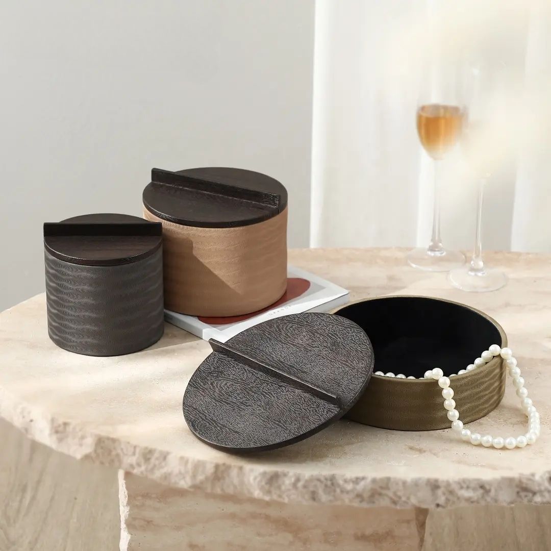 Decorative corrugated cylindrical box from BEACON, model FB-PG24008A, with a textured surface and sturdy construction.