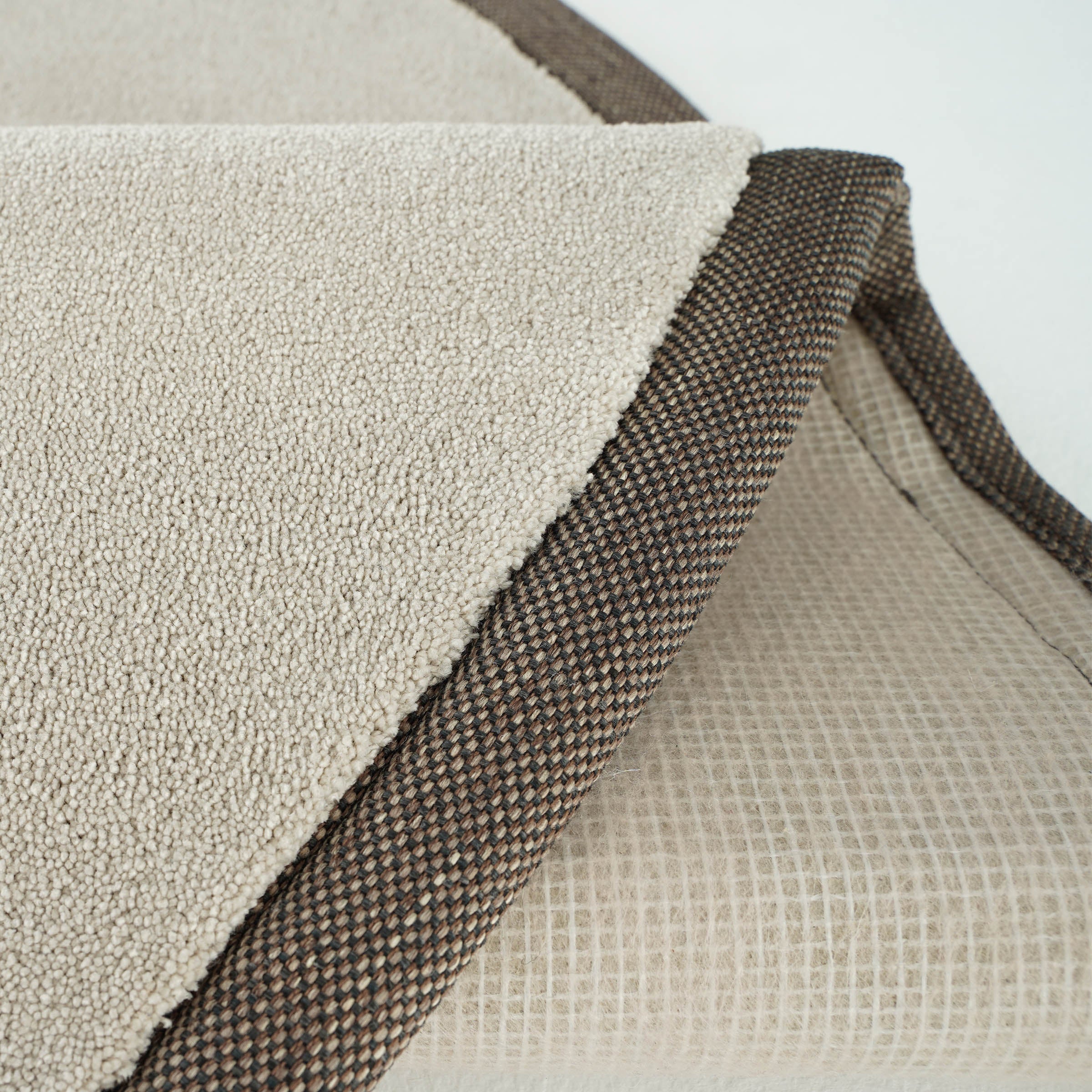 Cool Hali D150 CM Bounty 74 Monterey rug featuring a detailed pattern in neutral tones, ideal for living room or bedroom decor.