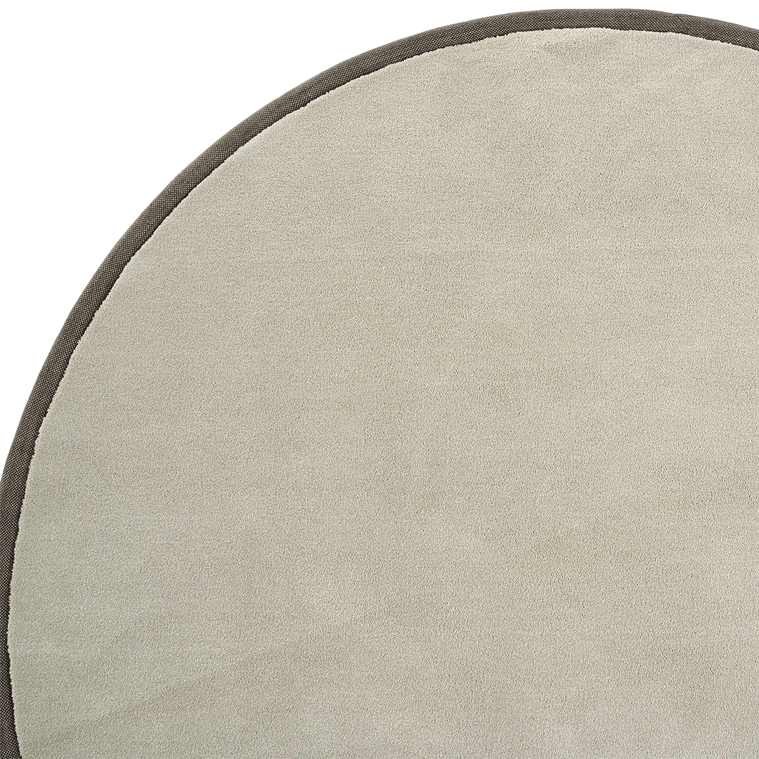 Cool Hali Bounty 74 Monterey rug, D400 CM model, featuring a stylish pattern and soft texture, perfect for contemporary home decor.