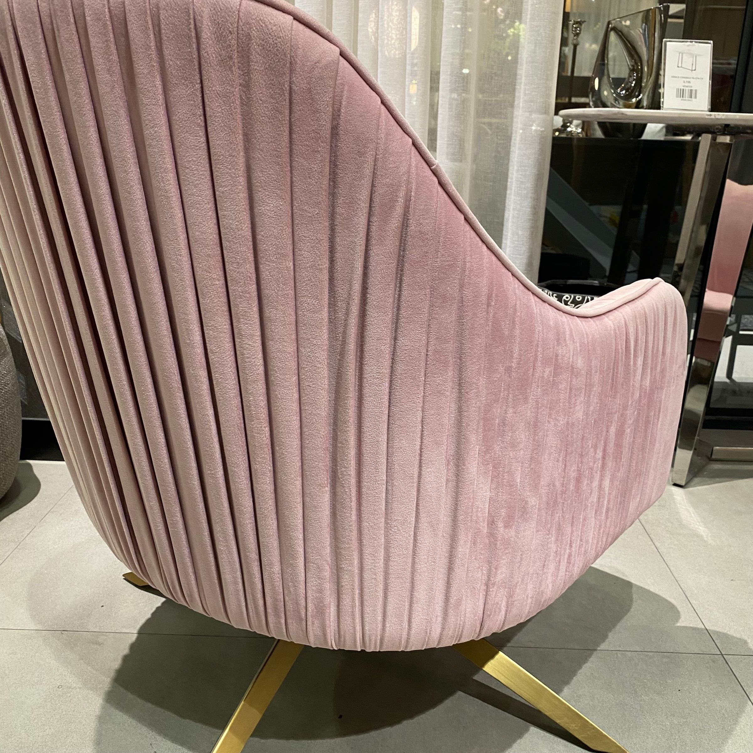 DISPLAY ITEM -  Bergen Lounge Chair Tg-216-P-Nakheel -  DISPLAY ITEM - ebarza Furniture UAE | Shop Modern Furniture in Abu Dhabi & Dubai - مفروشات ايبازرا في الامارات | تسوق اثاث عصري وديكورات مميزة في دبي وابوظبي