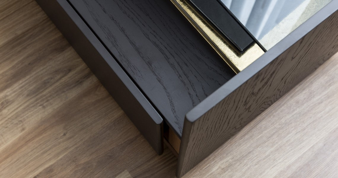 Display item showing a SALONI block dresser leg, part of the DresserYAS series, with a sleek, modern design in a close-up view.