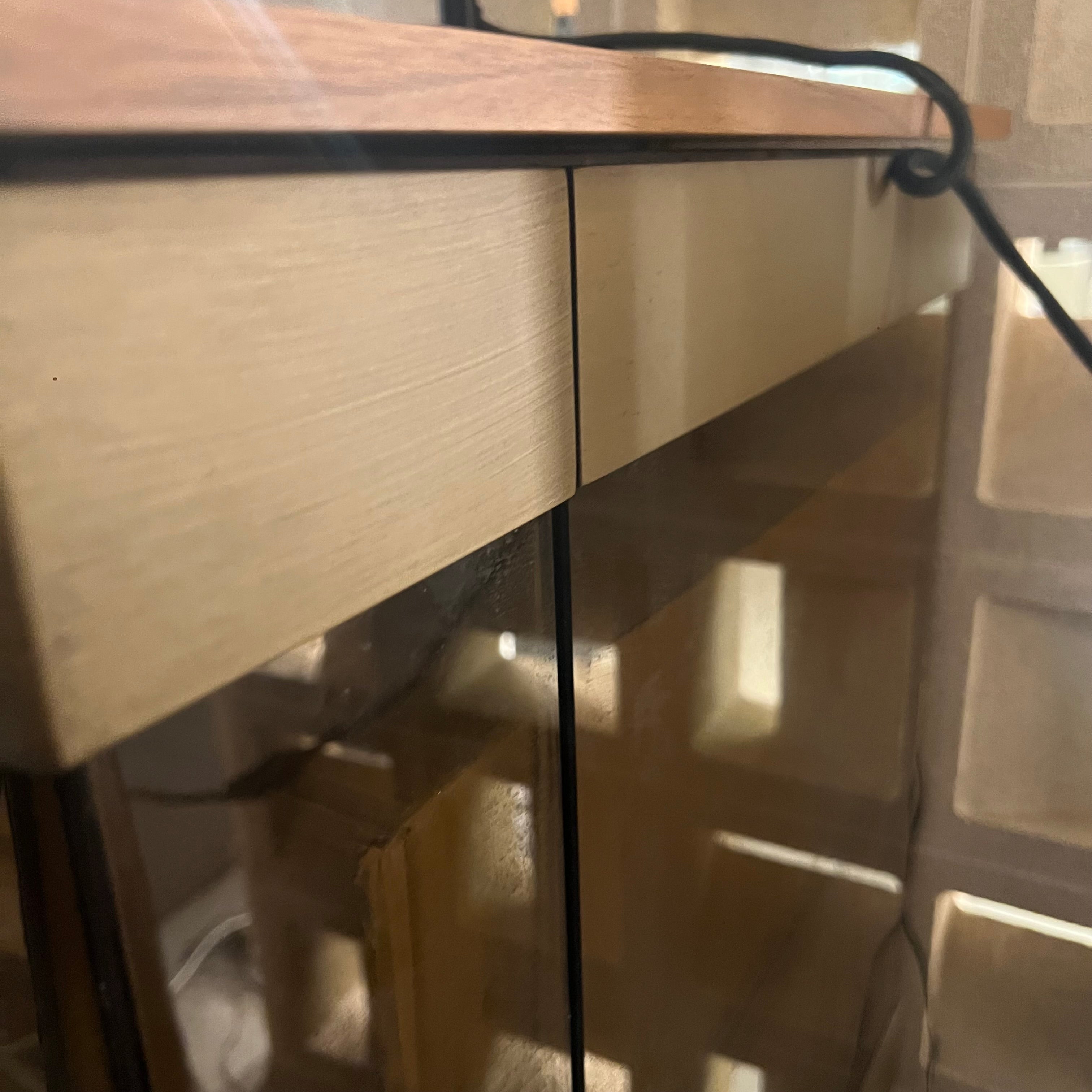 Display Item - Edessa Sideboard With Glass Edsa-Console Nakheel -  DISPLAY ITEM - ebarza Furniture UAE | Shop Modern Furniture in Abu Dhabi & Dubai - مفروشات ايبازرا في الامارات | تسوق اثاث عصري وديكورات مميزة في دبي وابوظبي