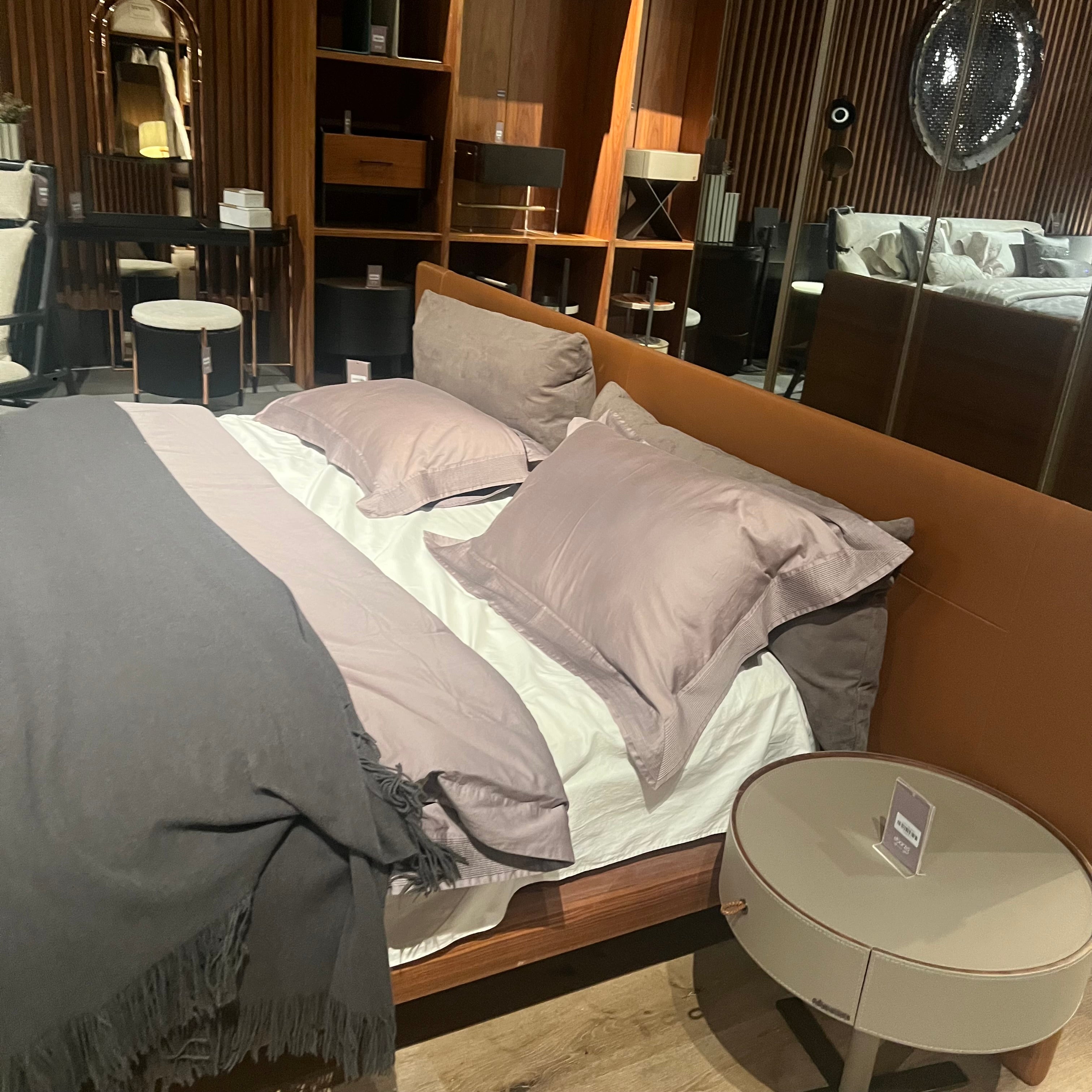 Display Item - Era King Size Bedstead Era-Bed Nakheel -  DISPLAY ITEM - ebarza Furniture UAE | Shop Modern Furniture in Abu Dhabi & Dubai - مفروشات ايبازرا في الامارات | تسوق اثاث عصري وديكورات مميزة في دبي وابوظبي