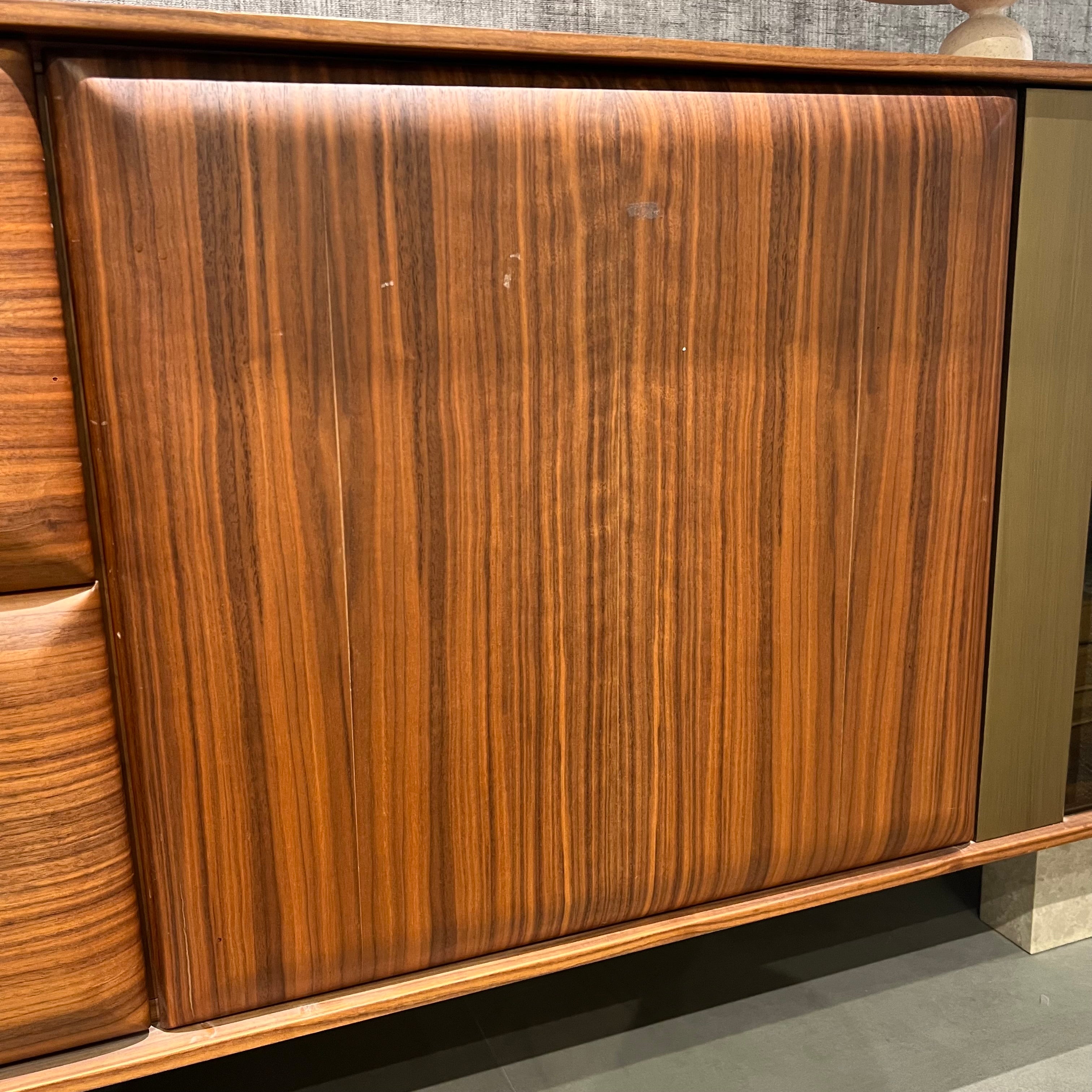 Display Item - Era Sideboard With Marble Era-Console-Nakheel -  DISPLAY ITEM - ebarza Furniture UAE | Shop Modern Furniture in Abu Dhabi & Dubai - مفروشات ايبازرا في الامارات | تسوق اثاث عصري وديكورات مميزة في دبي وابوظبي