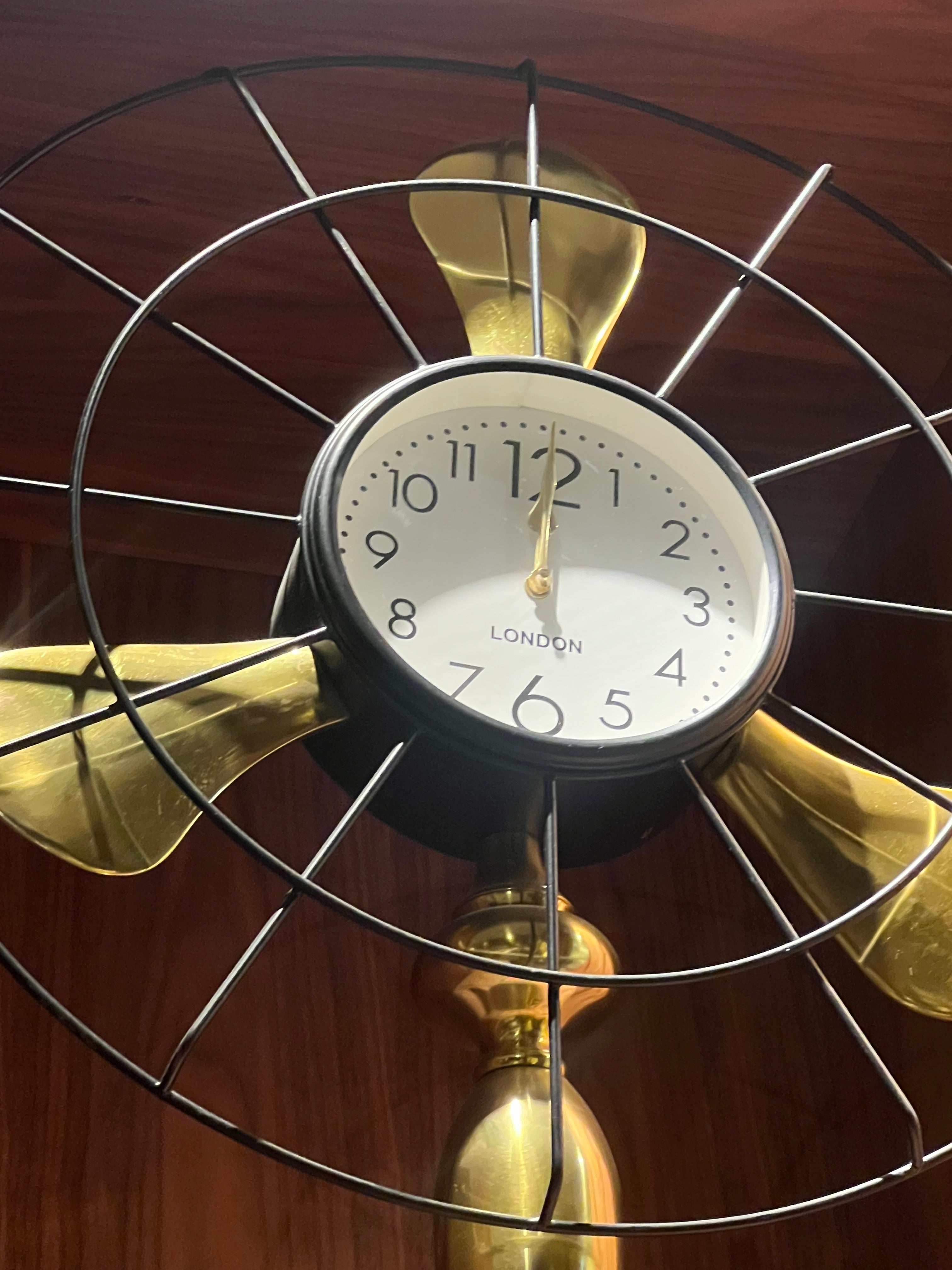 Display Item - Fan-Style Table Clock 14840-02 Nakheel -  DISPLAY ITEM - ebarza Furniture UAE | Shop Modern Furniture in Abu Dhabi & Dubai - مفروشات ايبازرا في الامارات | تسوق اثاث عصري وديكورات مميزة في دبي وابوظبي