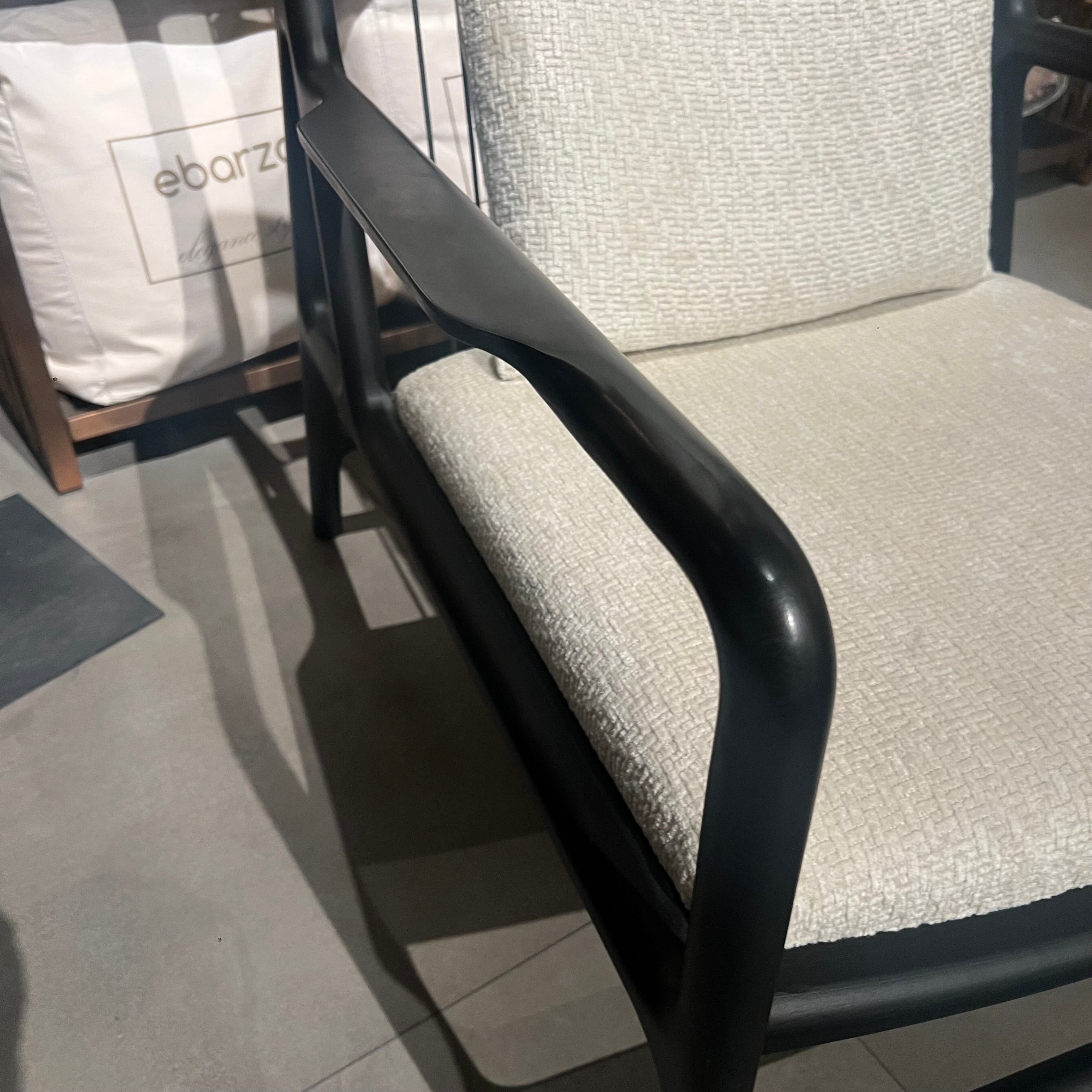 Display Item - Fillum  Lounge Chair Filum -001 Nakheel -  DISPLAY ITEM - ebarza Furniture UAE | Shop Modern Furniture in Abu Dhabi & Dubai - مفروشات ايبازرا في الامارات | تسوق اثاث عصري وديكورات مميزة في دبي وابوظبي