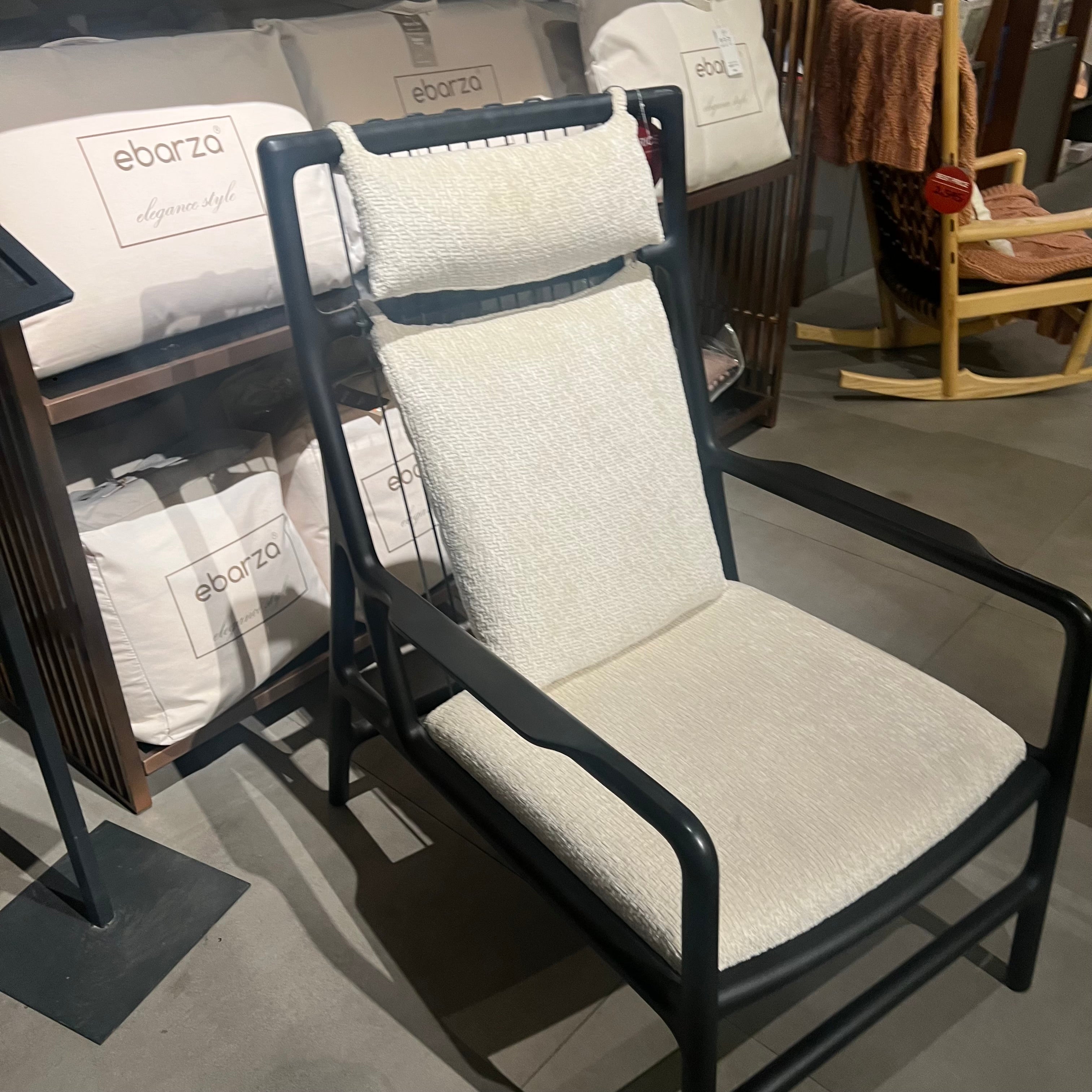 Display Item - Fillum  Lounge Chair Filum -001 Nakheel -  DISPLAY ITEM - ebarza Furniture UAE | Shop Modern Furniture in Abu Dhabi & Dubai - مفروشات ايبازرا في الامارات | تسوق اثاث عصري وديكورات مميزة في دبي وابوظبي