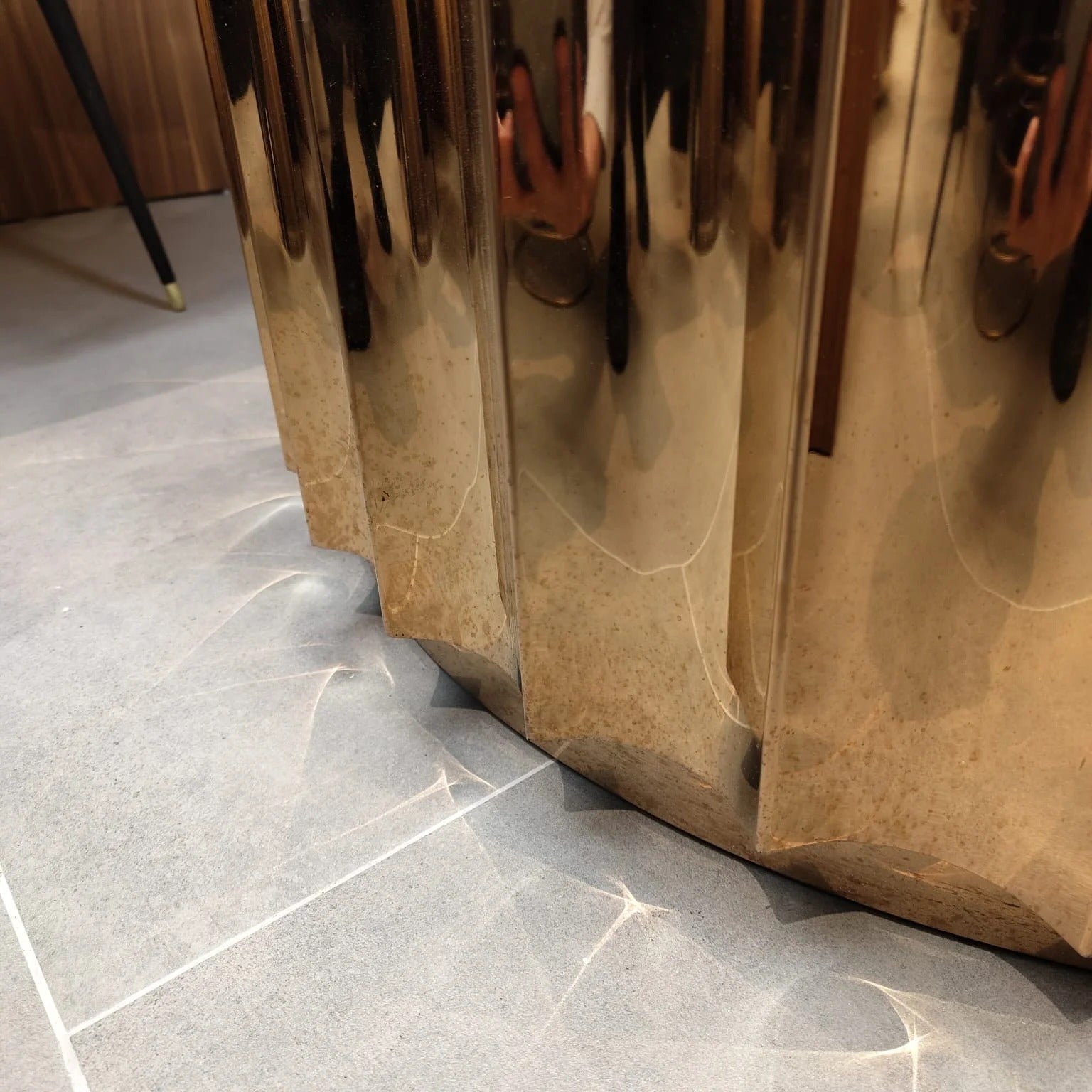 Display Item - Forlì Center Natural Marble Table Tg-01-RgYAS -  DISPLAY ITEM - ebarza Furniture UAE | Shop Modern Furniture in Abu Dhabi & Dubai - مفروشات ايبازرا في الامارات | تسوق اثاث عصري وديكورات مميزة في دبي وابوظبي