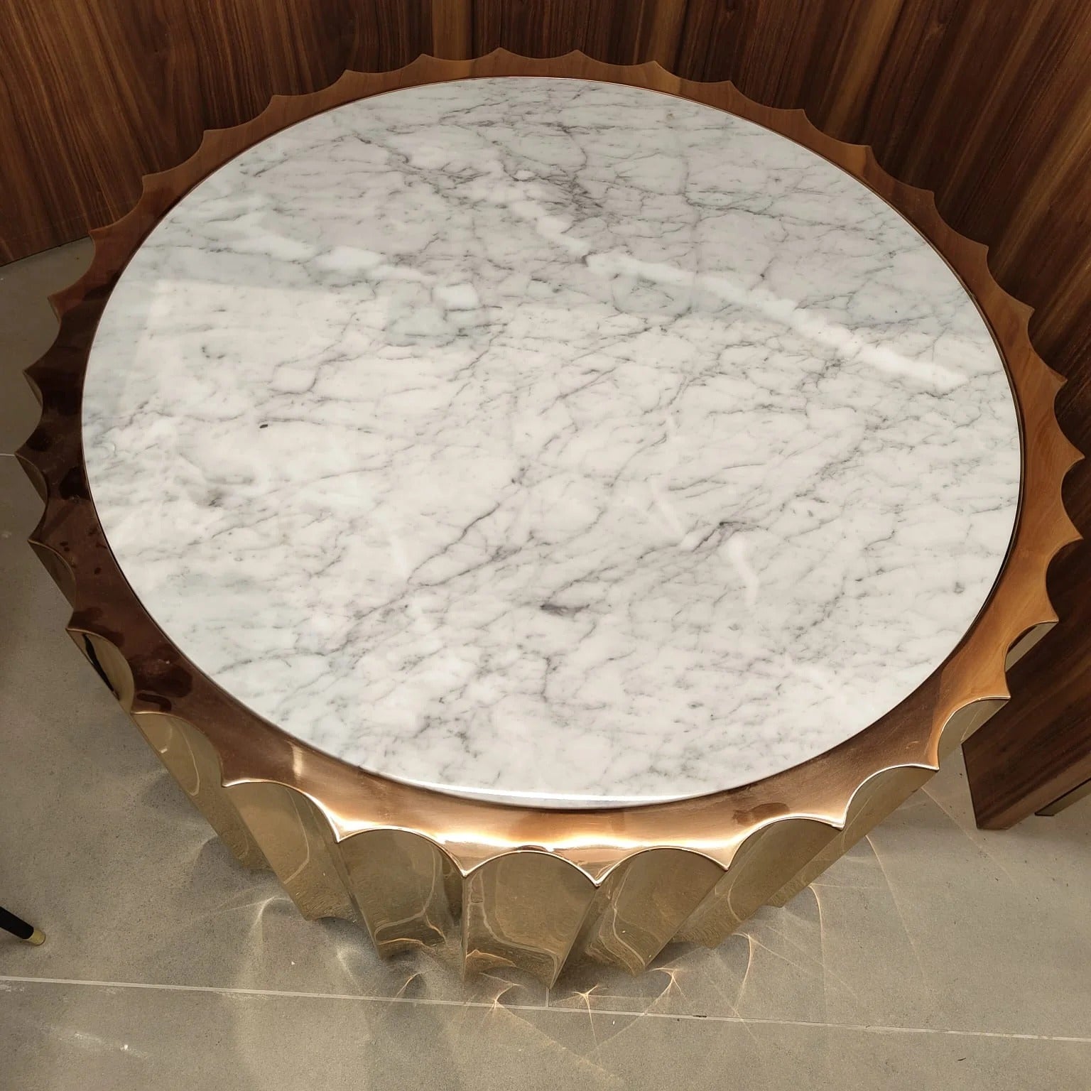 Display Item - Forlì Center Natural Marble Table Tg-01-RgYAS -  DISPLAY ITEM - ebarza Furniture UAE | Shop Modern Furniture in Abu Dhabi & Dubai - مفروشات ايبازرا في الامارات | تسوق اثاث عصري وديكورات مميزة في دبي وابوظبي