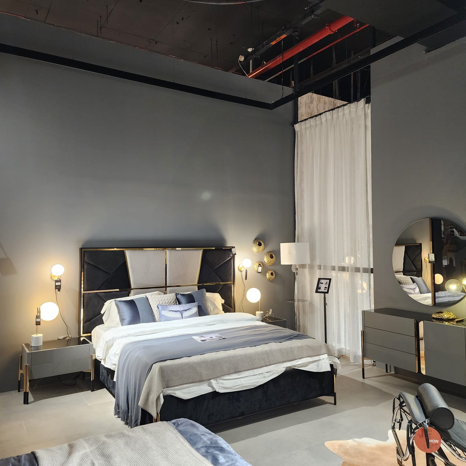 Display Item - Grey Bedroom set  Diva022-BedroomYAS -  DISPLAY ITEM - ebarza Furniture UAE | Shop Modern Furniture in Abu Dhabi & Dubai - مفروشات ايبازرا في الامارات | تسوق اثاث عصري وديكورات مميزة في دبي وابوظبي