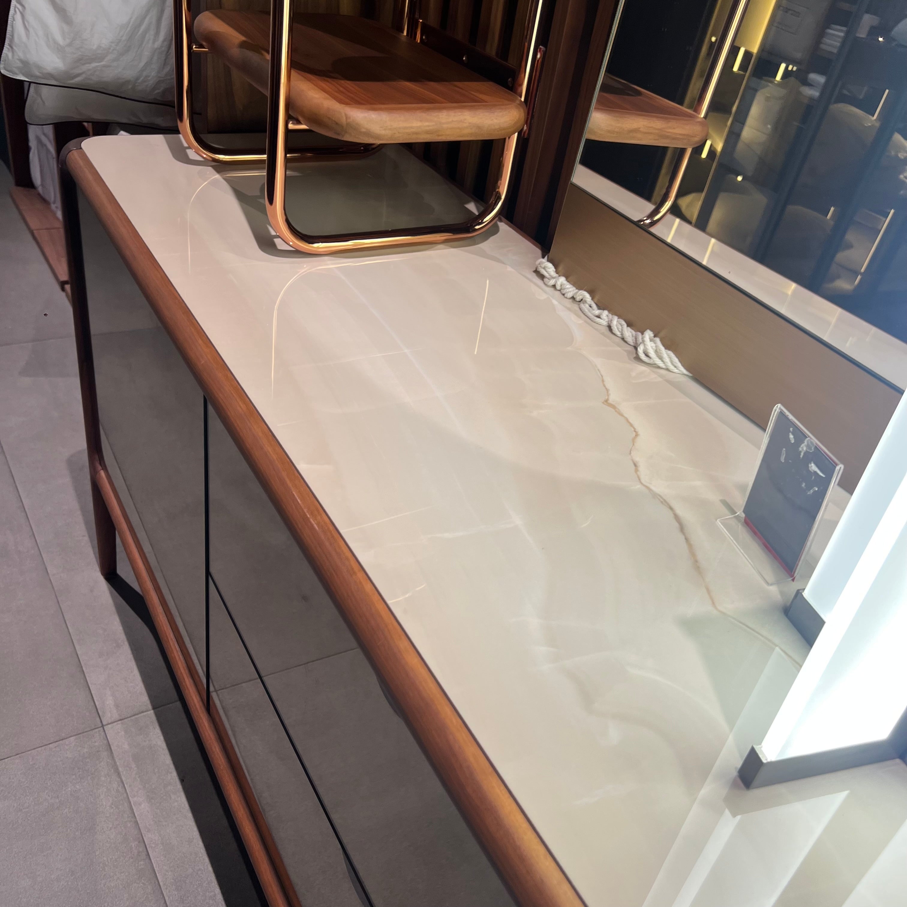 Display Item - Icon Dresser+Mirror+Shelf Icon001-Dresser Nakheel -  DISPLAY ITEM - ebarza Furniture UAE | Shop Modern Furniture in Abu Dhabi & Dubai - مفروشات ايبازرا في الامارات | تسوق اثاث عصري وديكورات مميزة في دبي وابوظبي