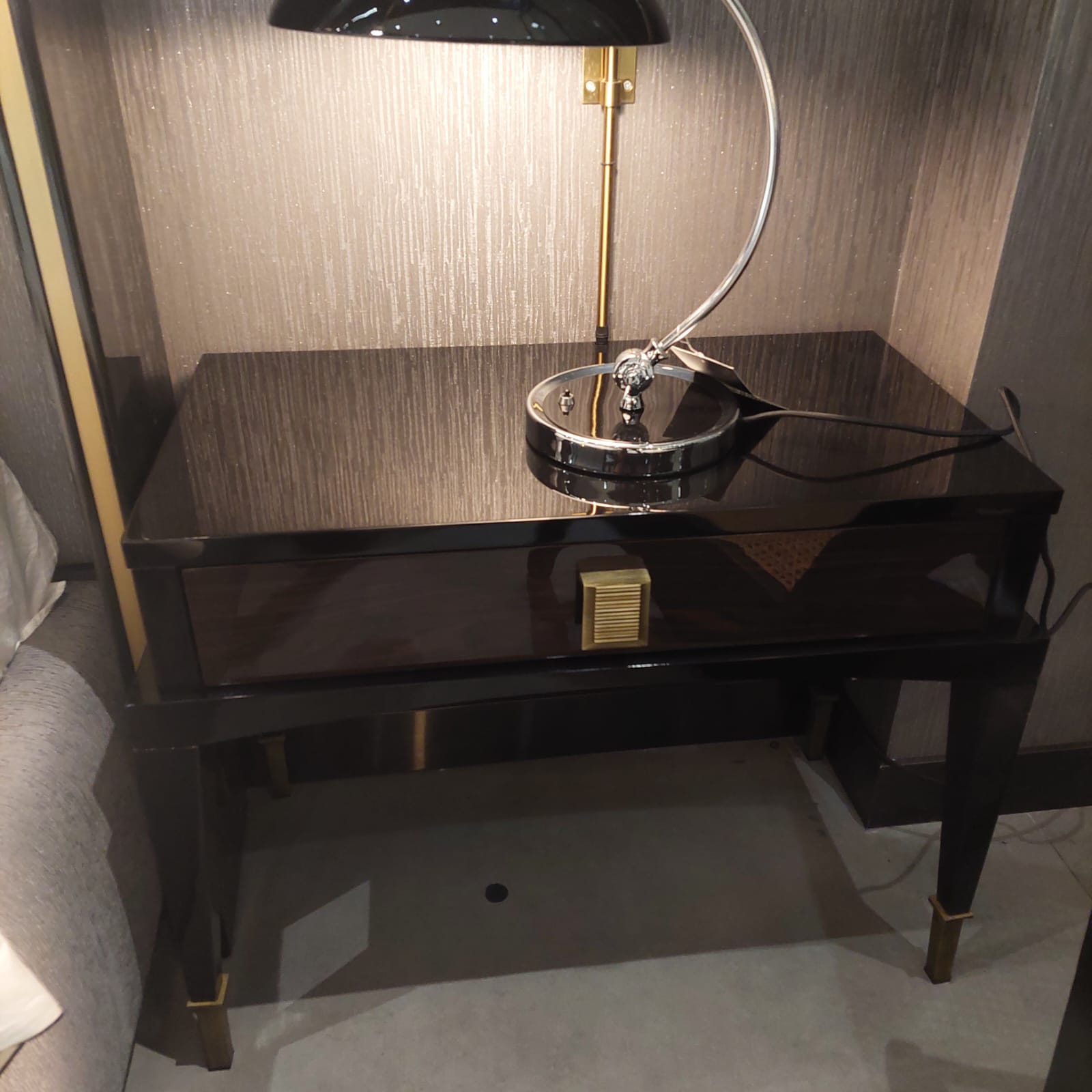 Display Item Kant King Size Bedstead With Storage & 2x Bedside table  Kant-Bedking-Nakheel -  DISPLAY ITEM - ebarza Furniture UAE | Shop Modern Furniture in Abu Dhabi & Dubai - مفروشات ايبازرا في الامارات | تسوق اثاث عصري وديكورات مميزة في دبي وابوظبي