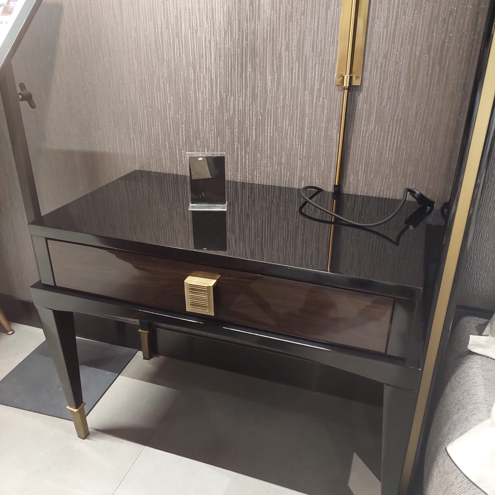 Display Item Kant King Size Bedstead With Storage & 2x Bedside table  Kant-Bedking-Nakheel -  DISPLAY ITEM - ebarza Furniture UAE | Shop Modern Furniture in Abu Dhabi & Dubai - مفروشات ايبازرا في الامارات | تسوق اثاث عصري وديكورات مميزة في دبي وابوظبي