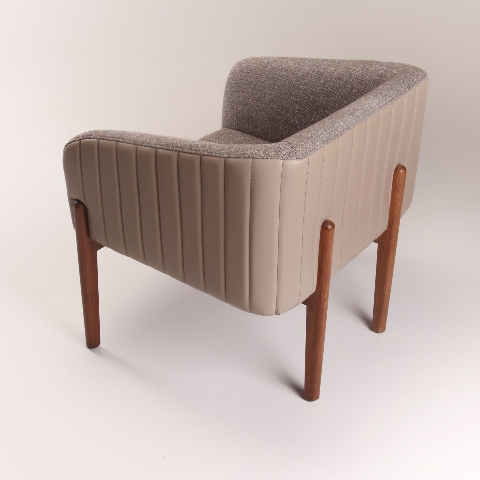 Grey Kenn Lounge Chair by KYS Mobilya Tasarim, stylish display item with modern design and comfortable upholstery.