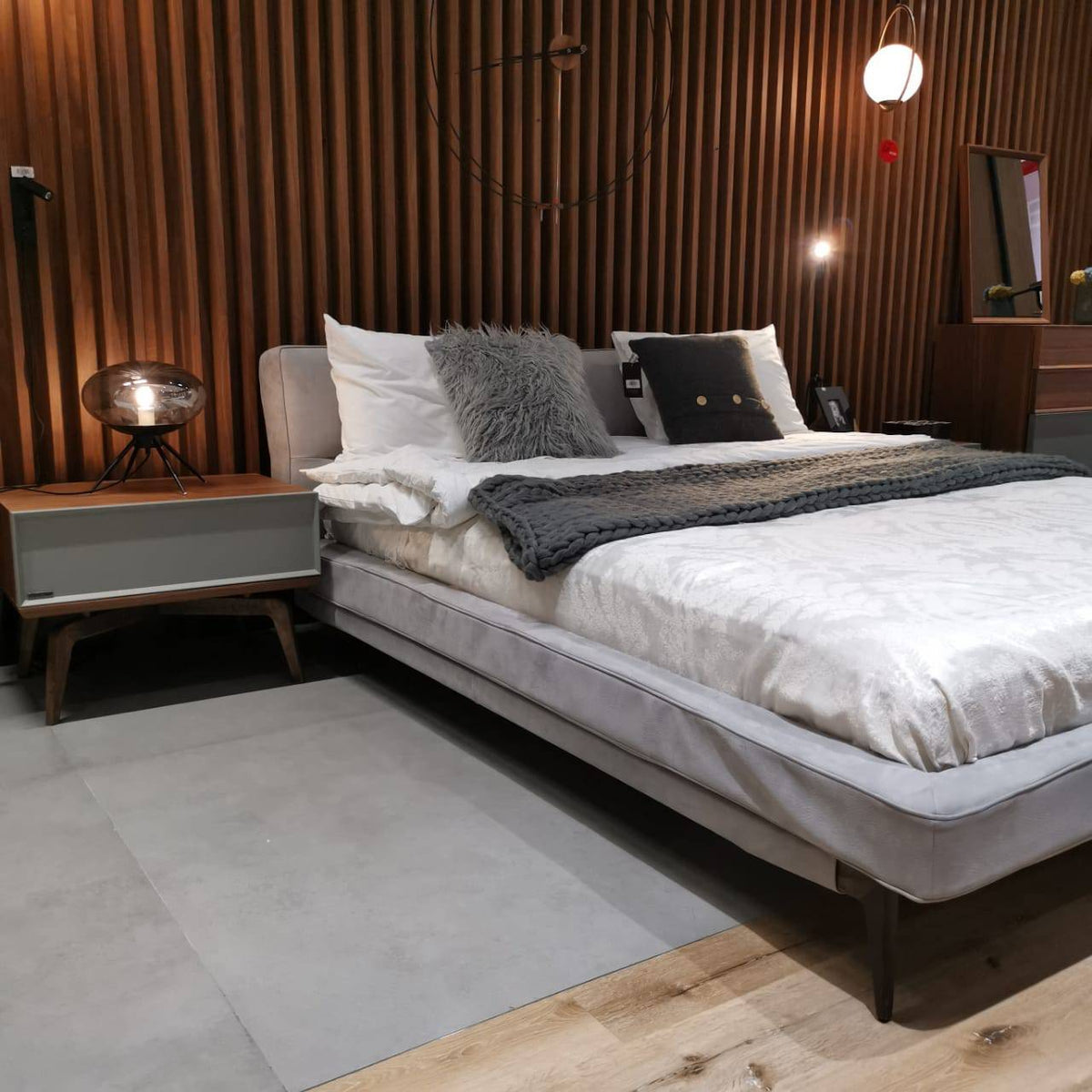 Display Item- Ligna Full Bed Set Ligna009 -  DISPLAY ITEM - ebarza Furniture UAE | Shop Modern Furniture in Abu Dhabi & Dubai - مفروشات ايبازرا في الامارات | تسوق اثاث عصري وديكورات مميزة في دبي وابوظبي