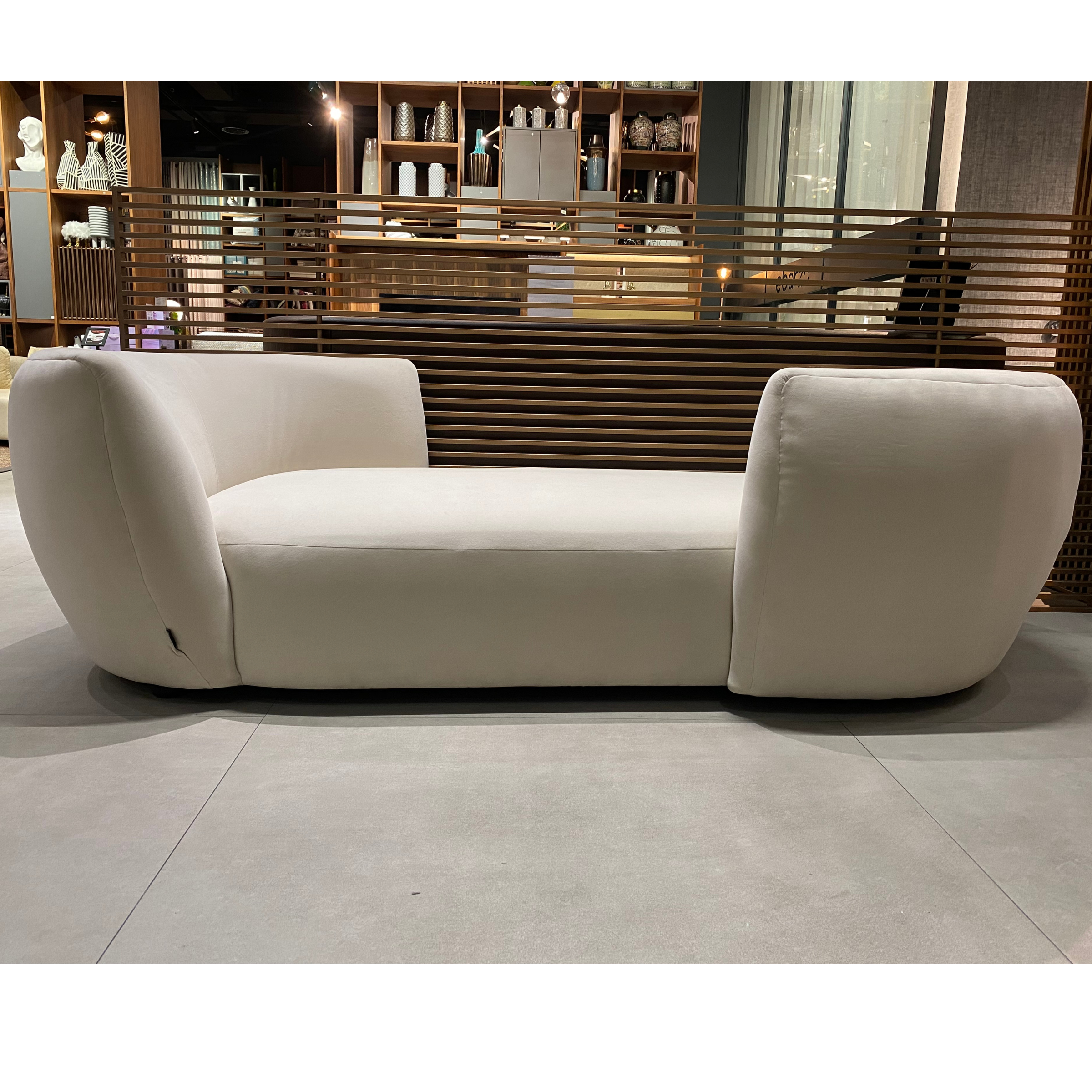 Display Item - Modern Chaise Lounger - Crème 18079ENakheel -  DISPLAY ITEM - ebarza Furniture UAE | Shop Modern Furniture in Abu Dhabi & Dubai - مفروشات ايبازرا في الامارات | تسوق اثاث عصري وديكورات مميزة في دبي وابوظبي