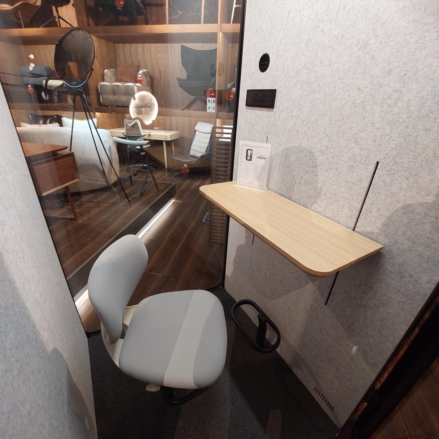 Display Item - Multifunction Soundproof office booth SUPERBOX-SLYAS -  DISPLAY ITEM - ebarza Furniture UAE | Shop Modern Furniture in Abu Dhabi & Dubai - مفروشات ايبازرا في الامارات | تسوق اثاث عصري وديكورات مميزة في دبي وابوظبي