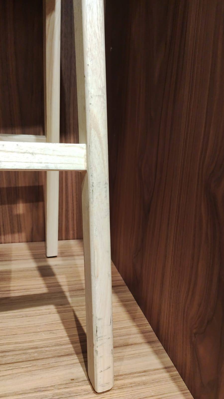 Display Item - Natura  Solid Ash Wood  Bar Chair  Naturabar-N-28903 -  USED ITEM | قطعة من المعرض - كرسي مرتفع ناتورا بار من خشب الدردار الصلب - ebarza Furniture UAE | Shop Modern Furniture in Abu Dhabi & Dubai - مفروشات ايبازرا في الامارات | تسوق اثاث عصري وديكورات مميزة في دبي وابوظبي