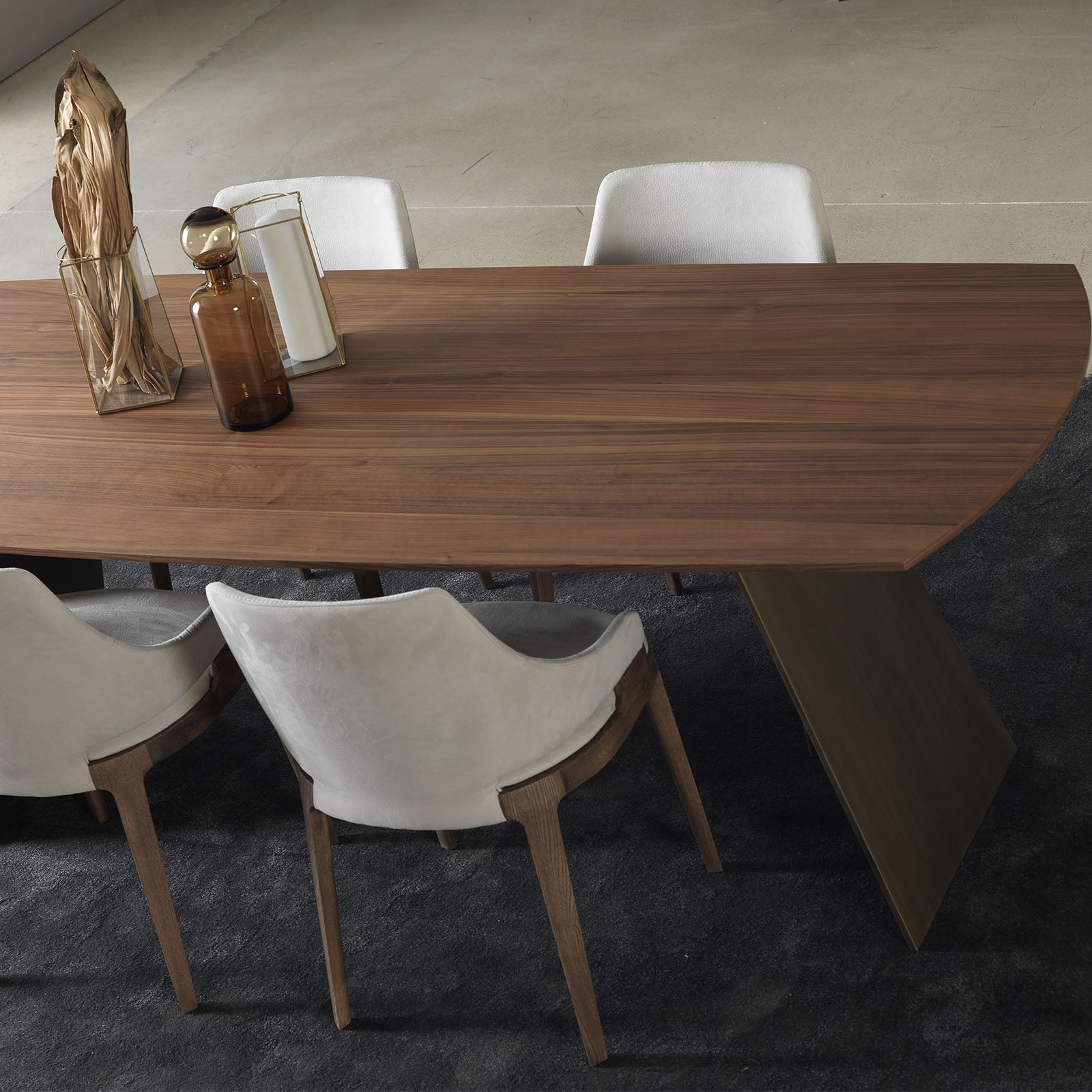 Display image of the HOMAGE KOLTUK Next007 YAS dining table, showcasing its sleek wooden surface and modern design.
