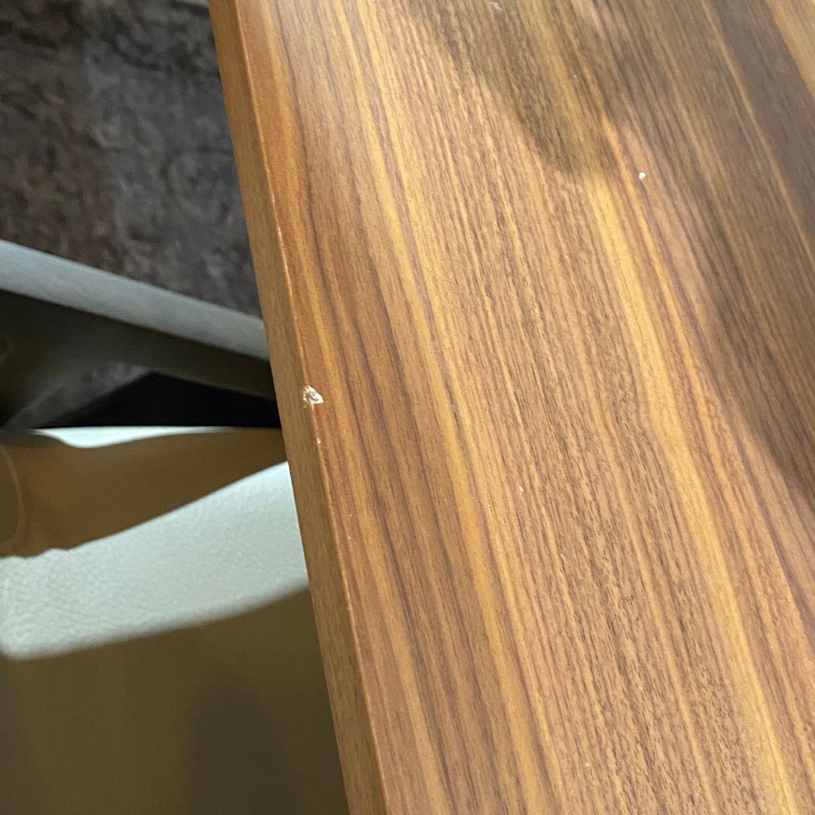 Display of the Next Dining Table Next007 from HOMAGE KOLTUK, showcasing its modern wooden design and craftsmanship.