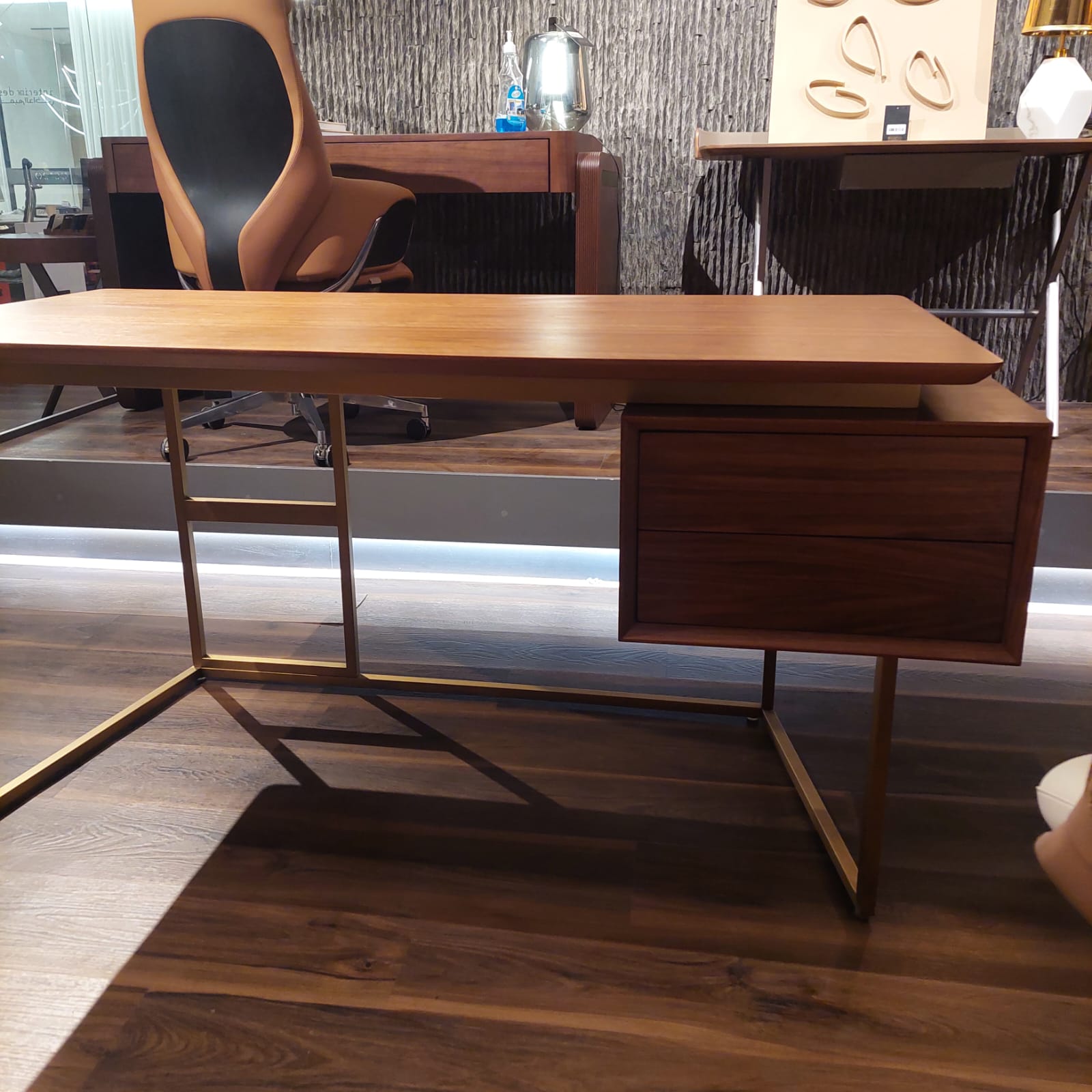 Display item of a Nord desk measuring 146 cm by Beacon Civil, showcasing its sleek design and modern workspace style.