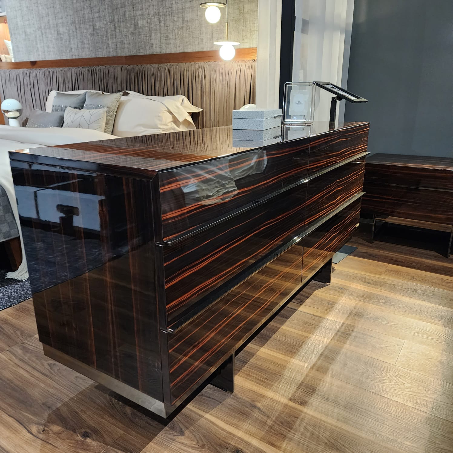 Display of Prada Elegant Bedroom Set by Nills Furniture Design, showcasing stylish bed frame and matching bedroom furniture.