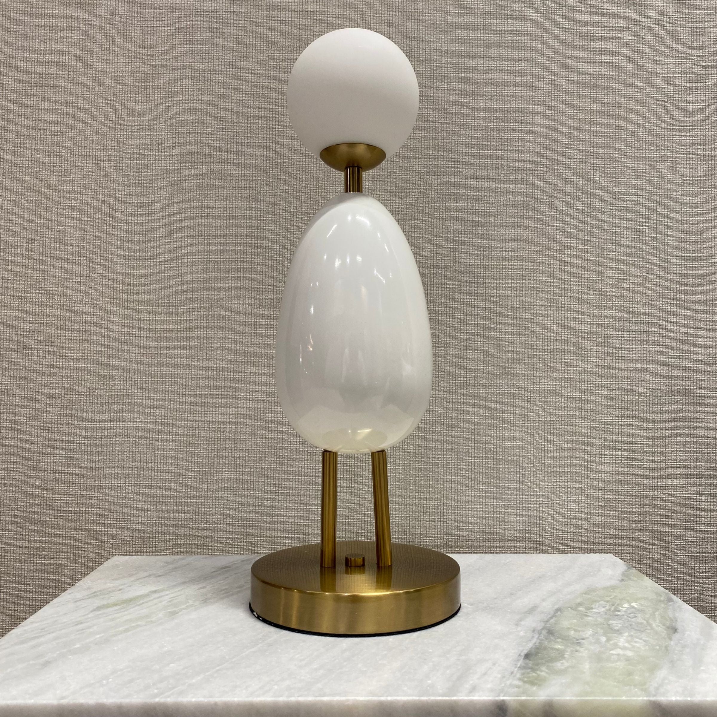 White desk lamp BEACON CY-LTD-1011-W with modern design, suitable for desk or table lighting, displayed on a surface.